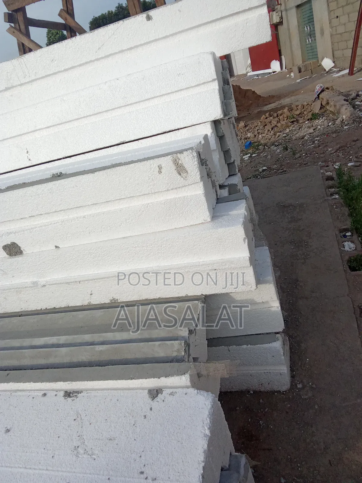 Polystyrene Parapet and Bord