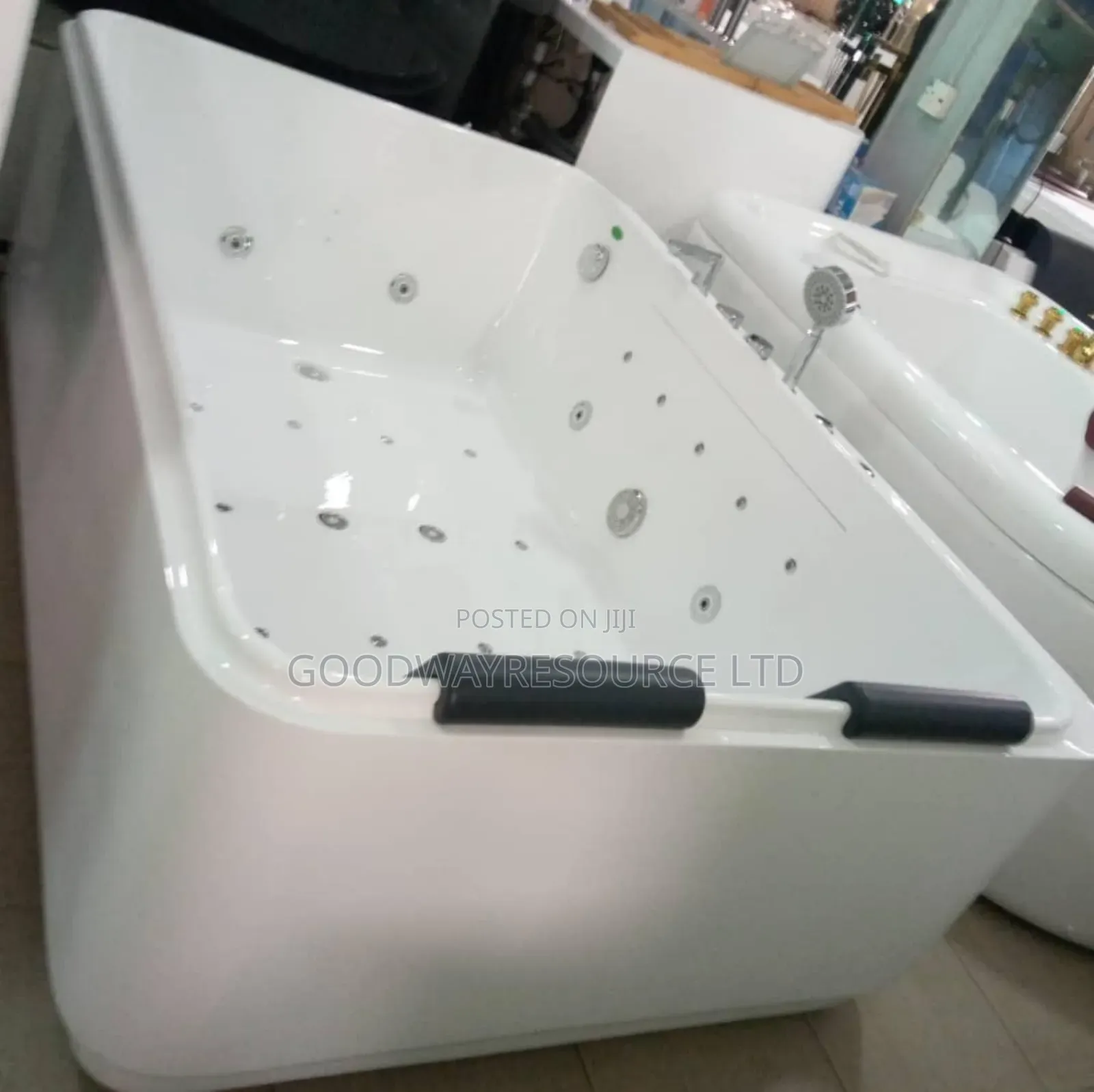 Jacuzy Bathtub