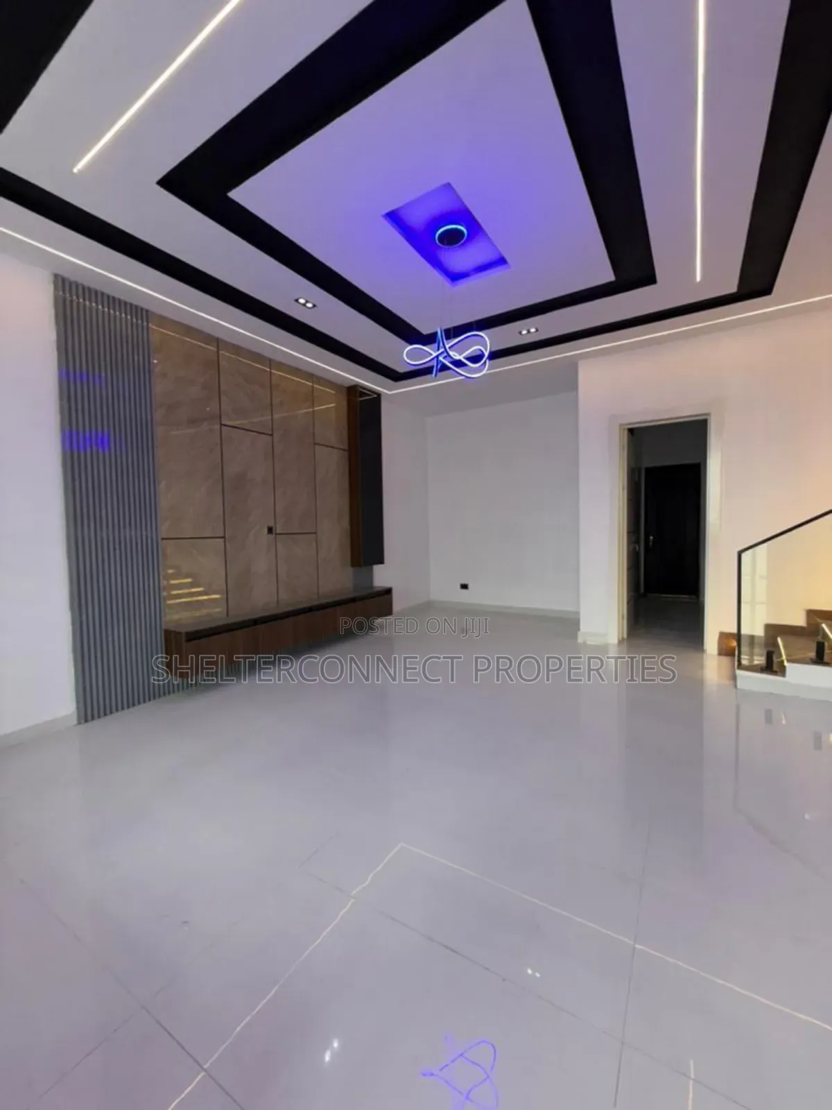 3bdrm Duplex in Ikota for sale
