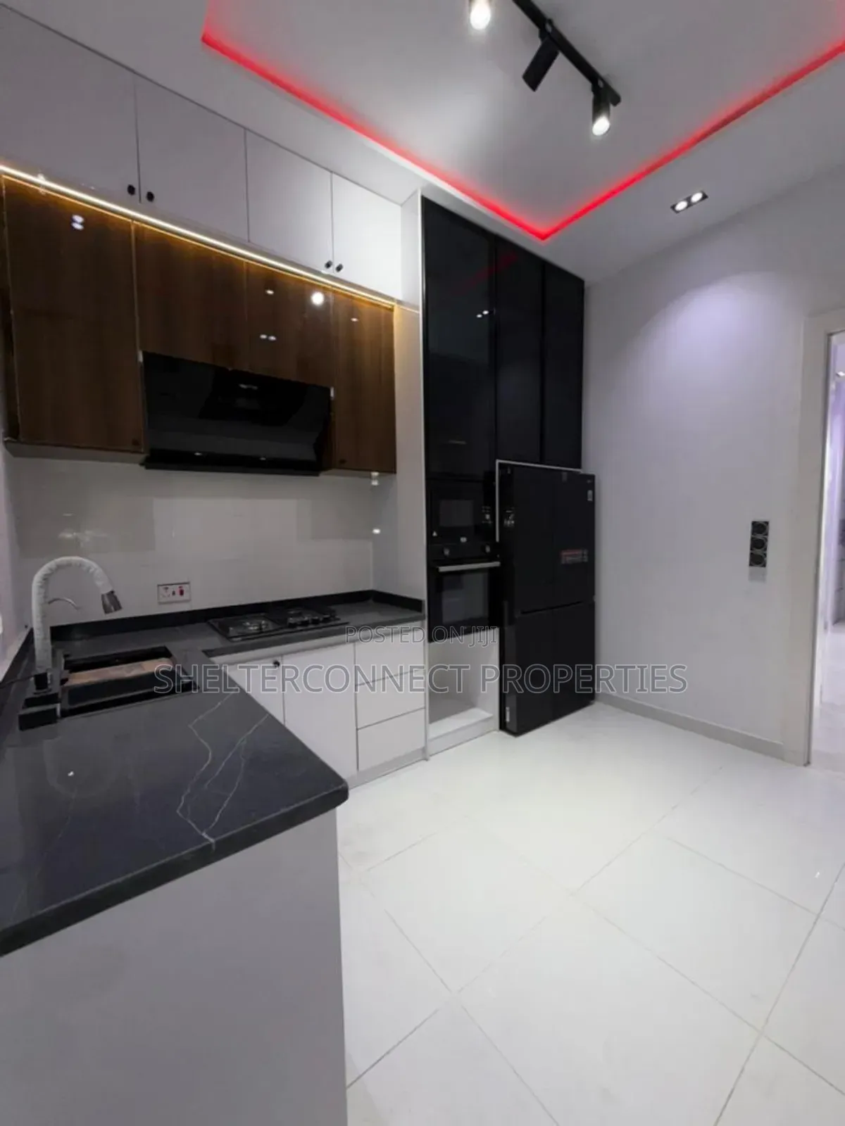 3bdrm Duplex in Ikota for sale