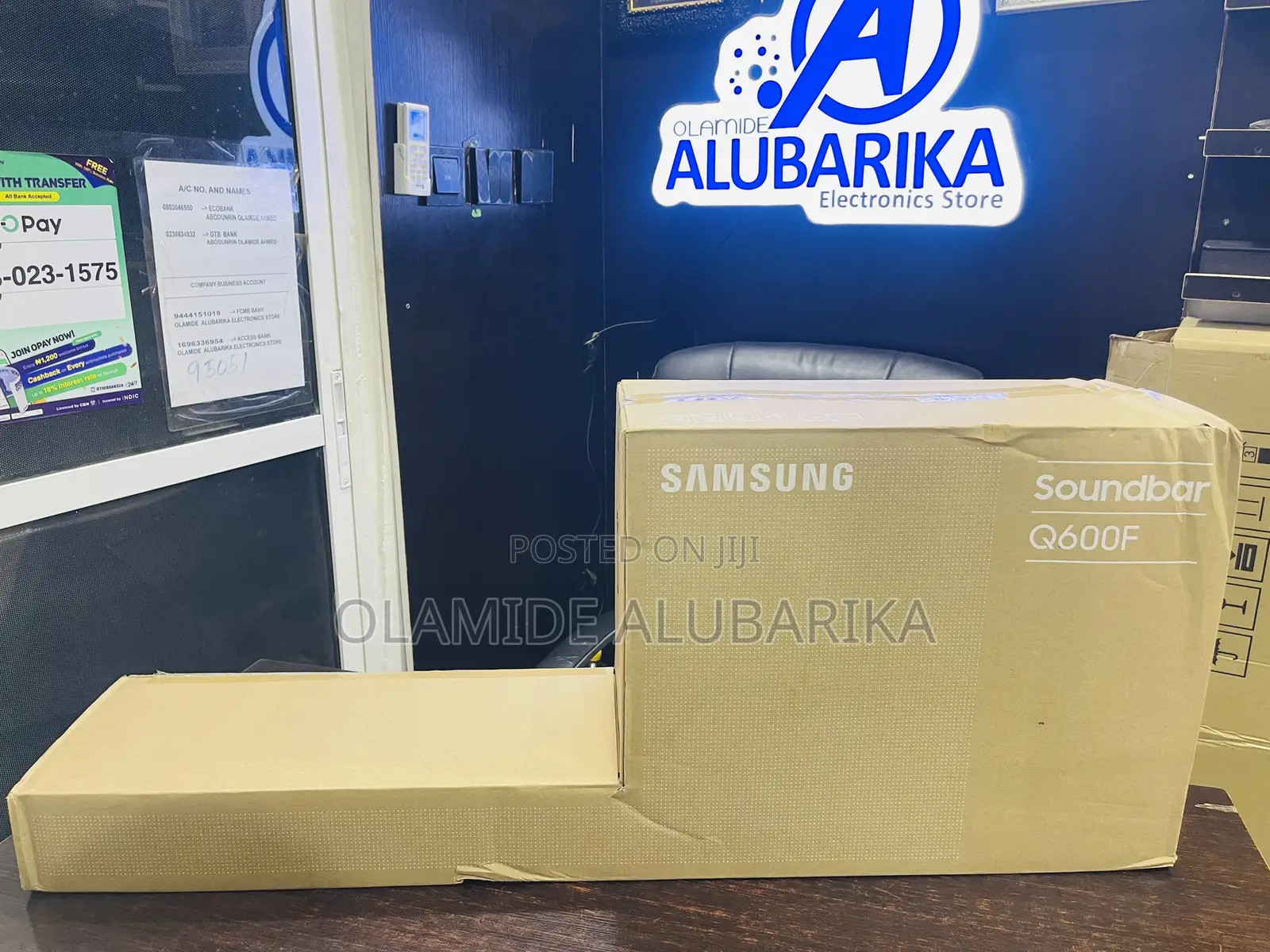 Samsung Sound Bar Q600f 3.1.2 Channel Wireless Subwoofer Immersive Aud