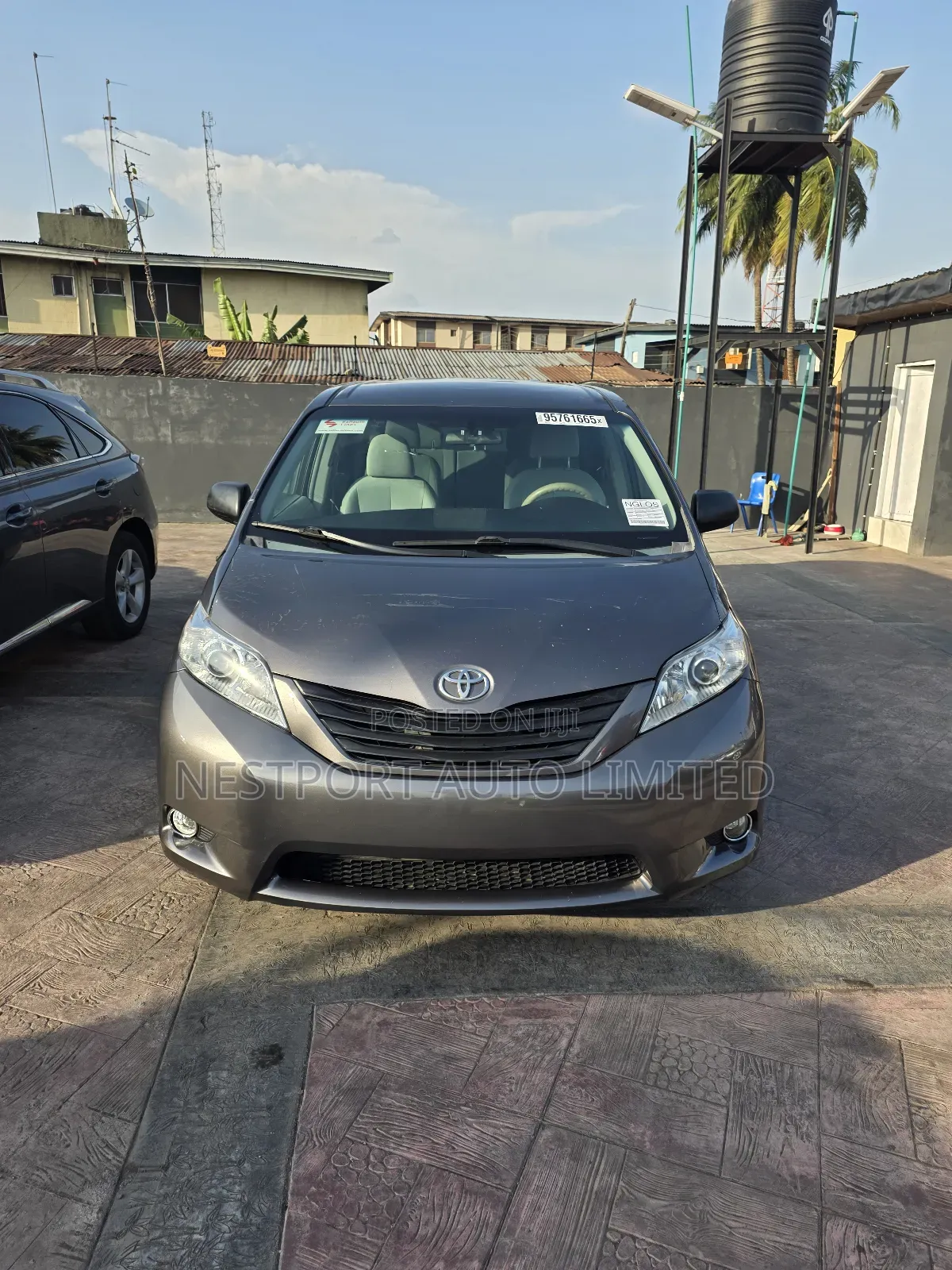 Toyota Sienna LE AWD 7-Passenger 2013 Brown