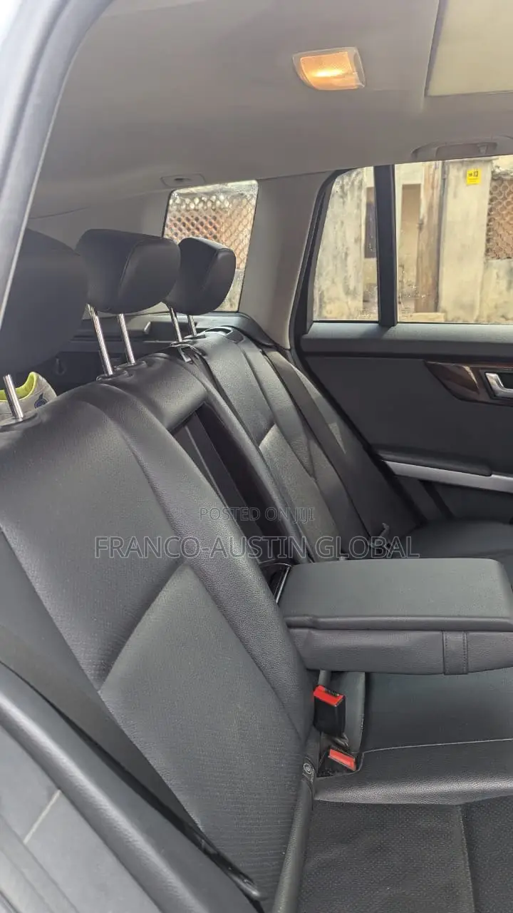 Mercedes-Benz GLK-Class 350 4MATIC 2012 Gray