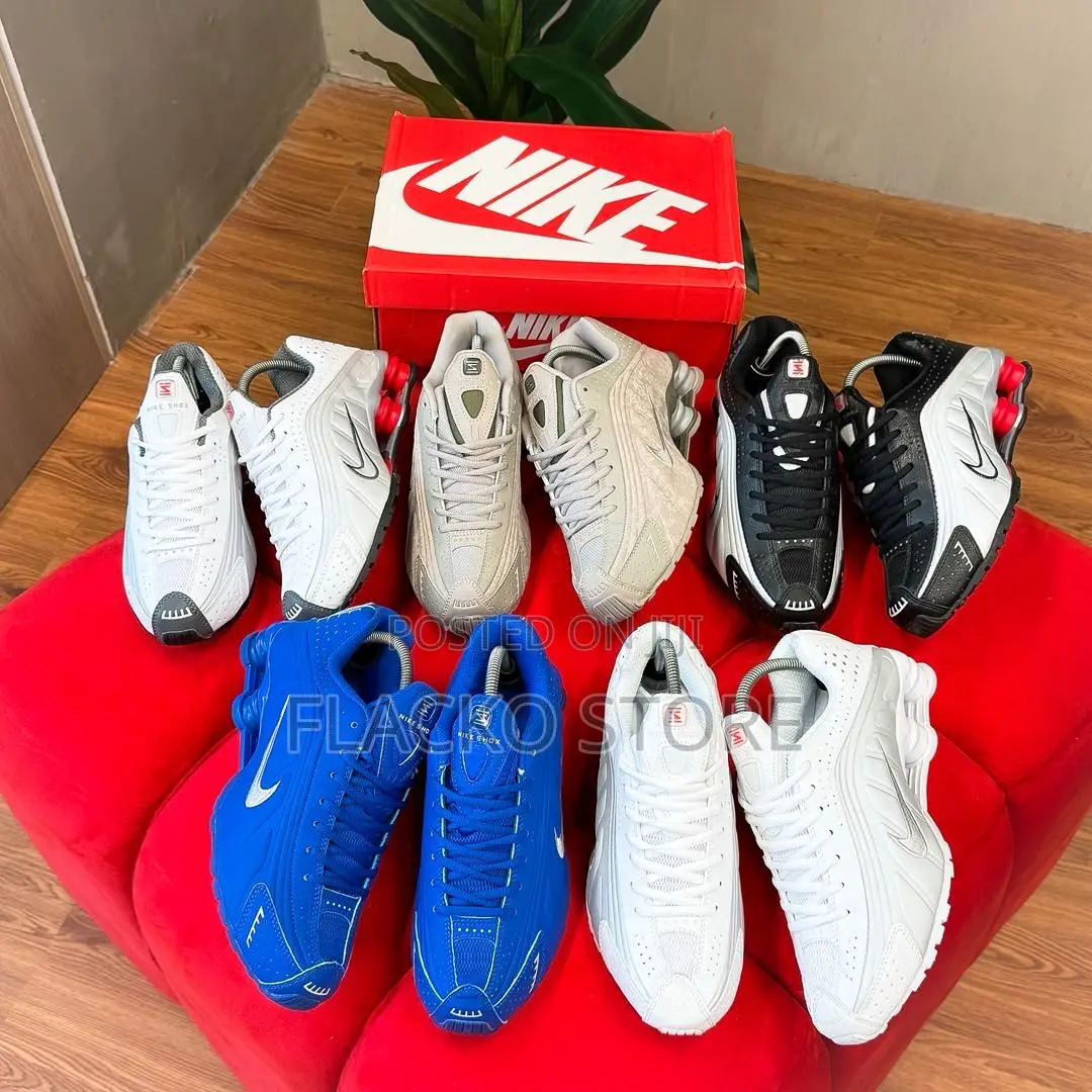 Original Nike Shox R4 Sneakers