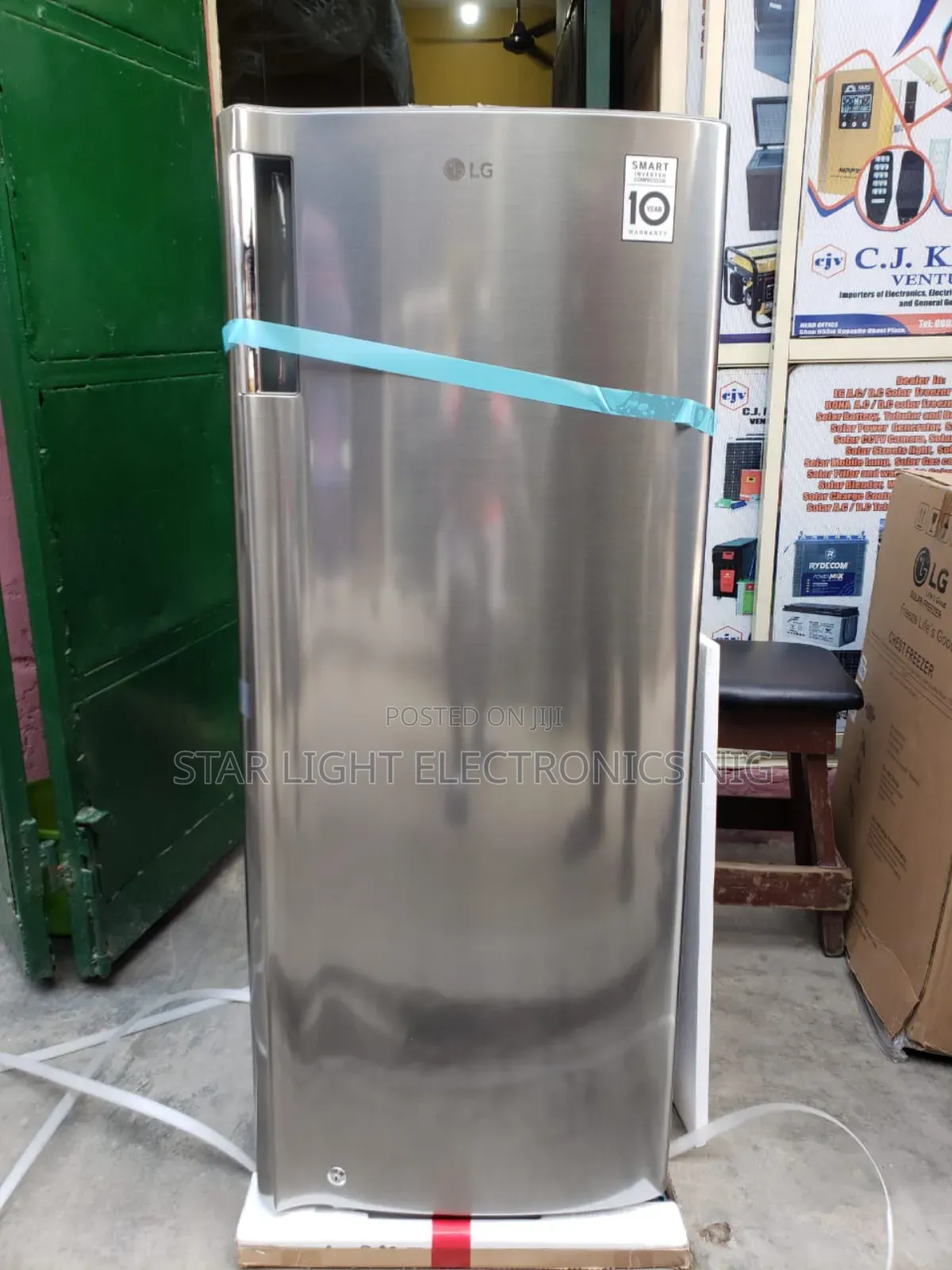 Upright Freezer Inverter 305
