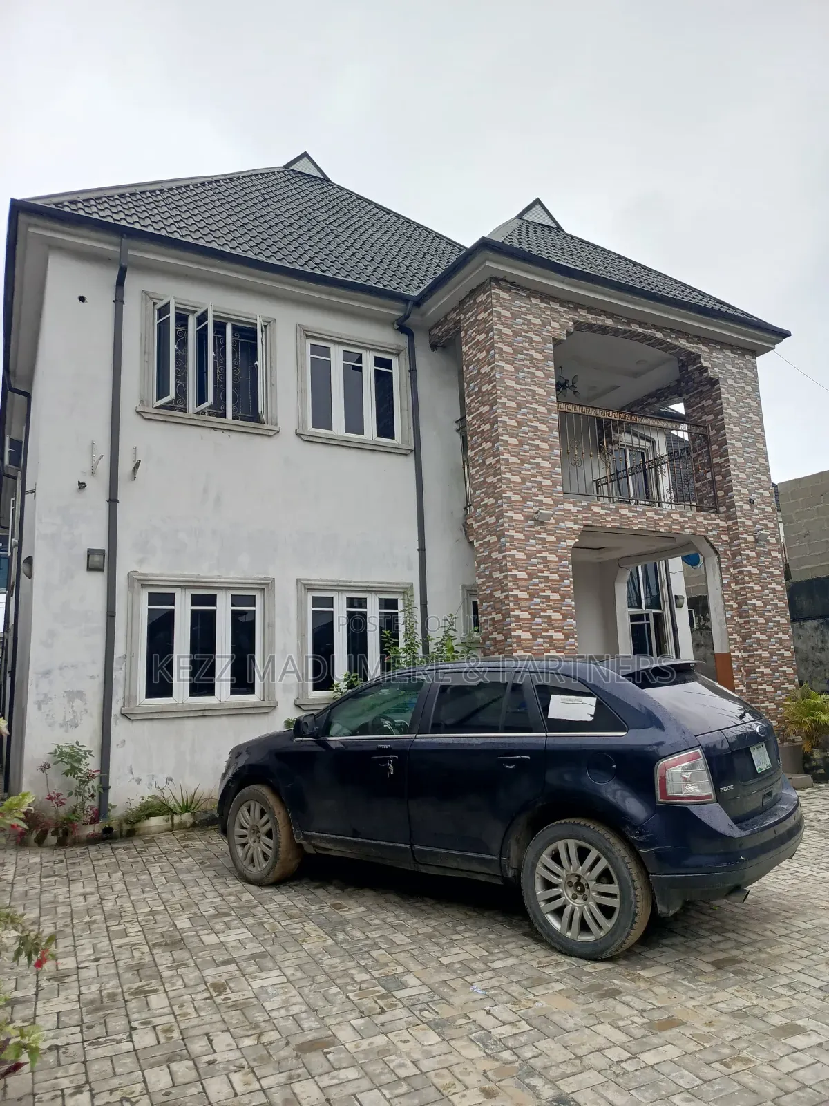 6bdrm Duplex in Gated Estate Sars, Rumuahalu for sale