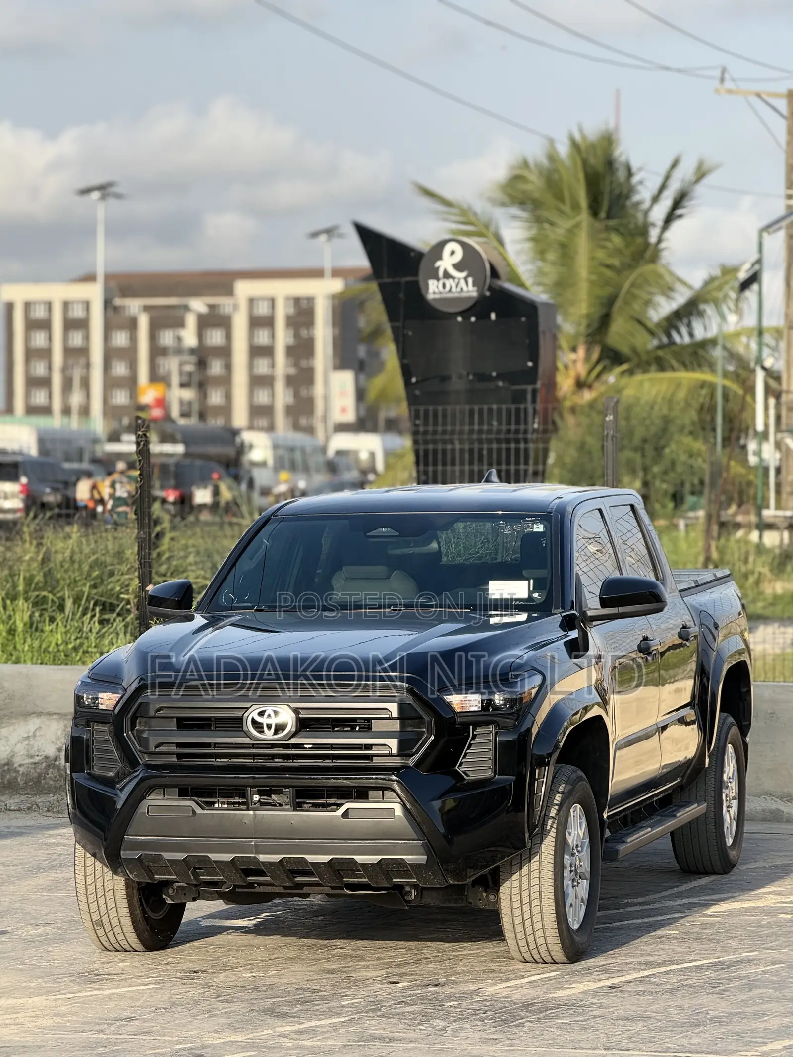 Toyota Tacoma SR5 Access Cab 6' Bed AT 2024 Black