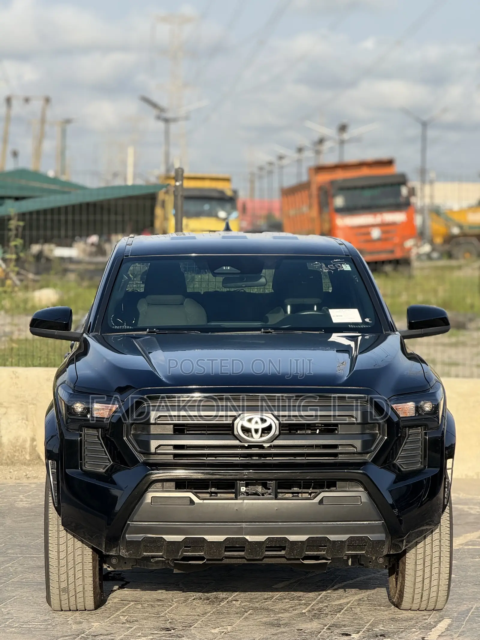Toyota Tacoma SR5 Access Cab 6' Bed AT 2024 Black