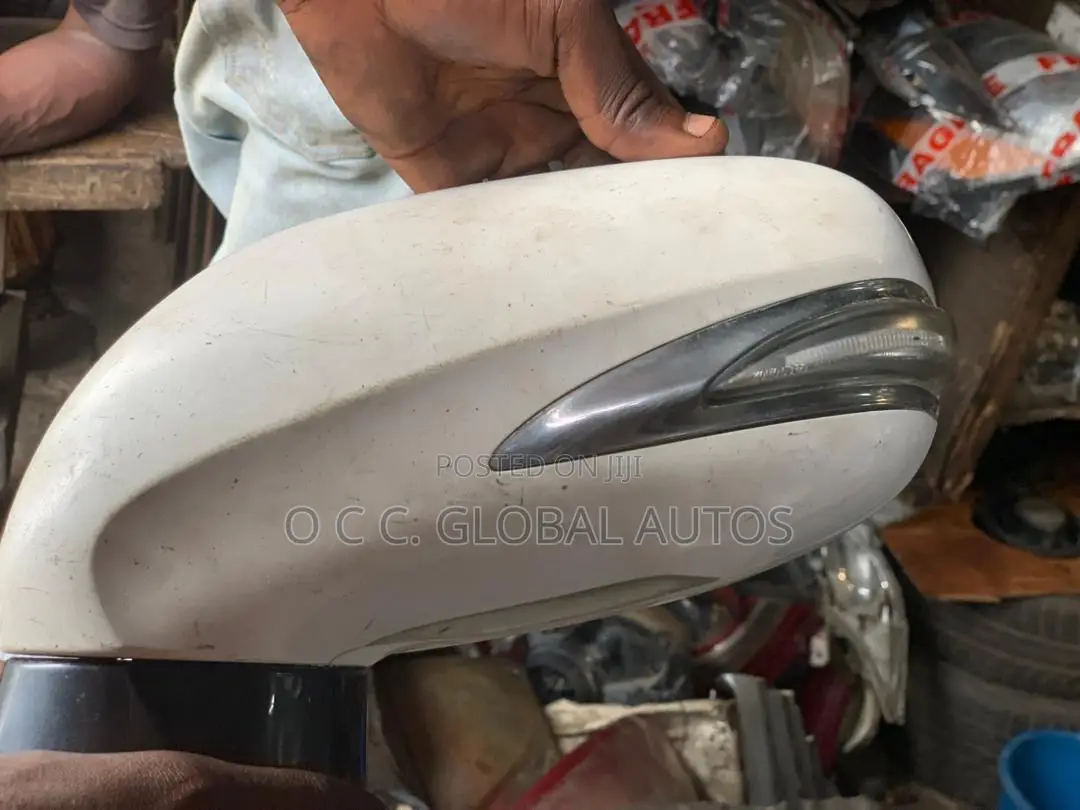 Tocumbo Side Mirror With Light For Lexus Es350 010  One Side