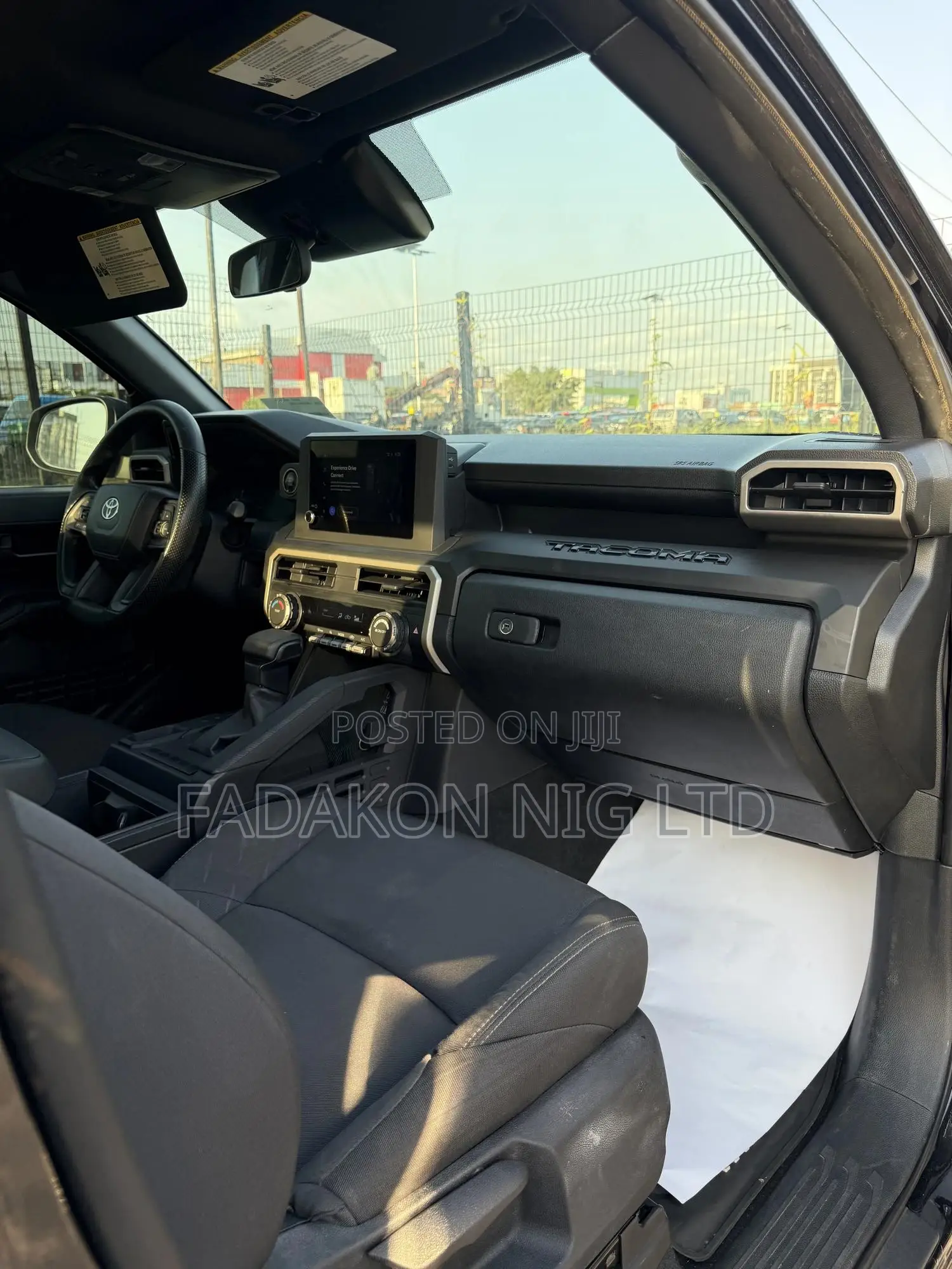 Toyota Tacoma SR5 Access Cab 6' Bed AT 2024 Black