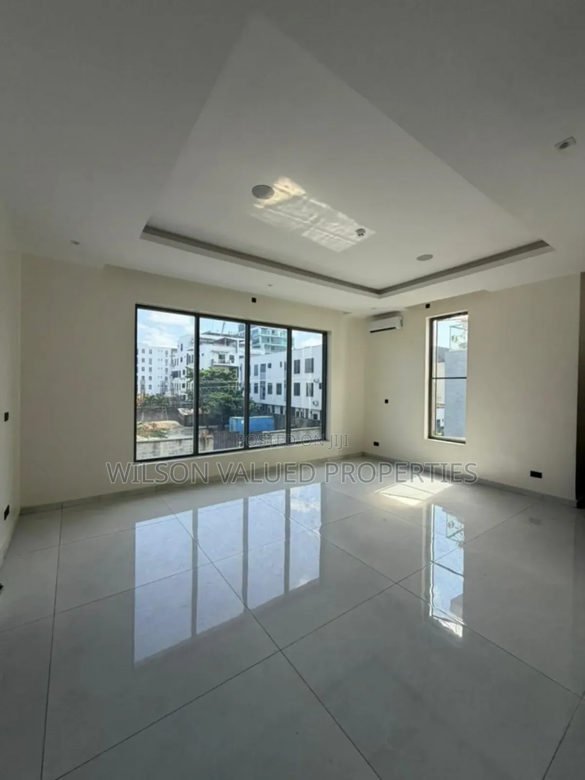 5bdrm Mansion in Wvp Homes, Ikoyi for sale