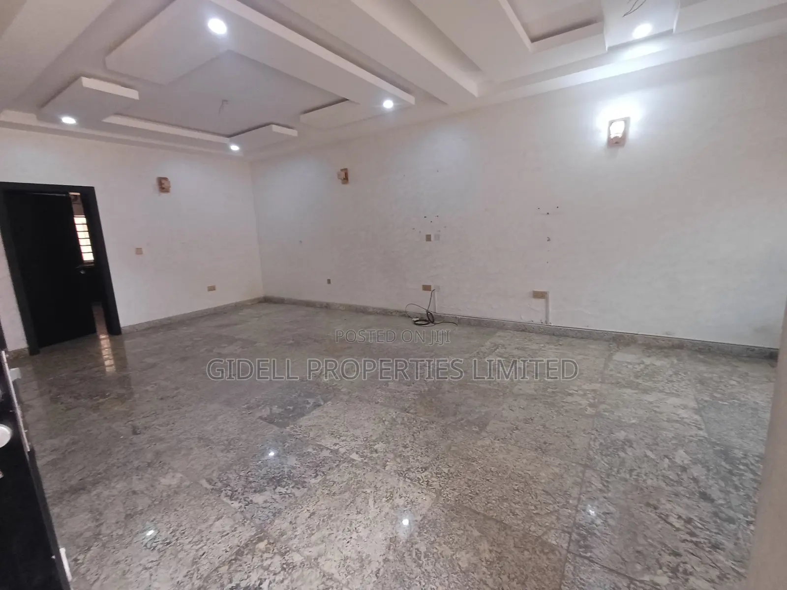4bdrm Townhouse / Terrace in Guzape District for rent