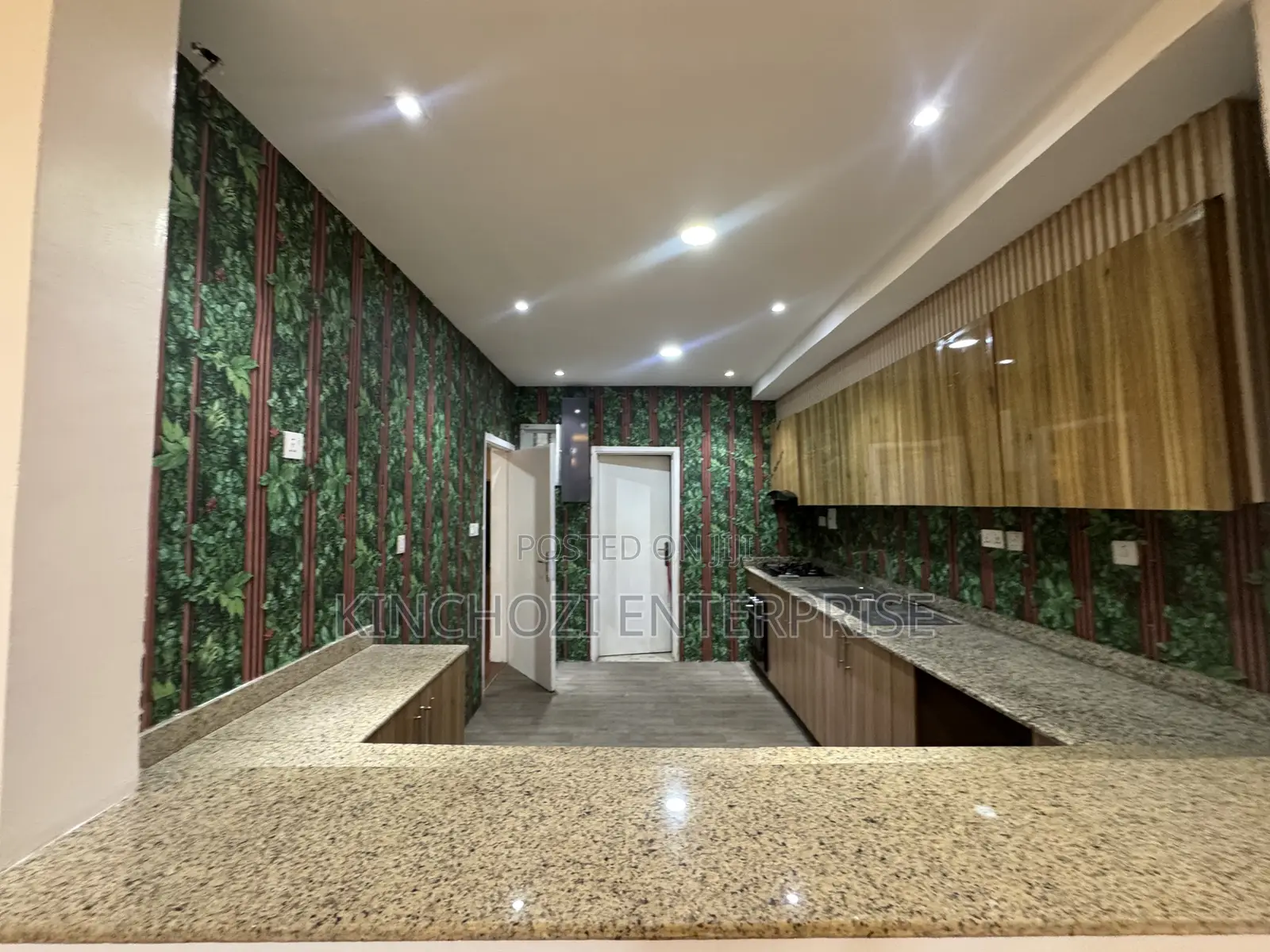 3bdrm Block of Flats in Lekk Phase 1 for rent