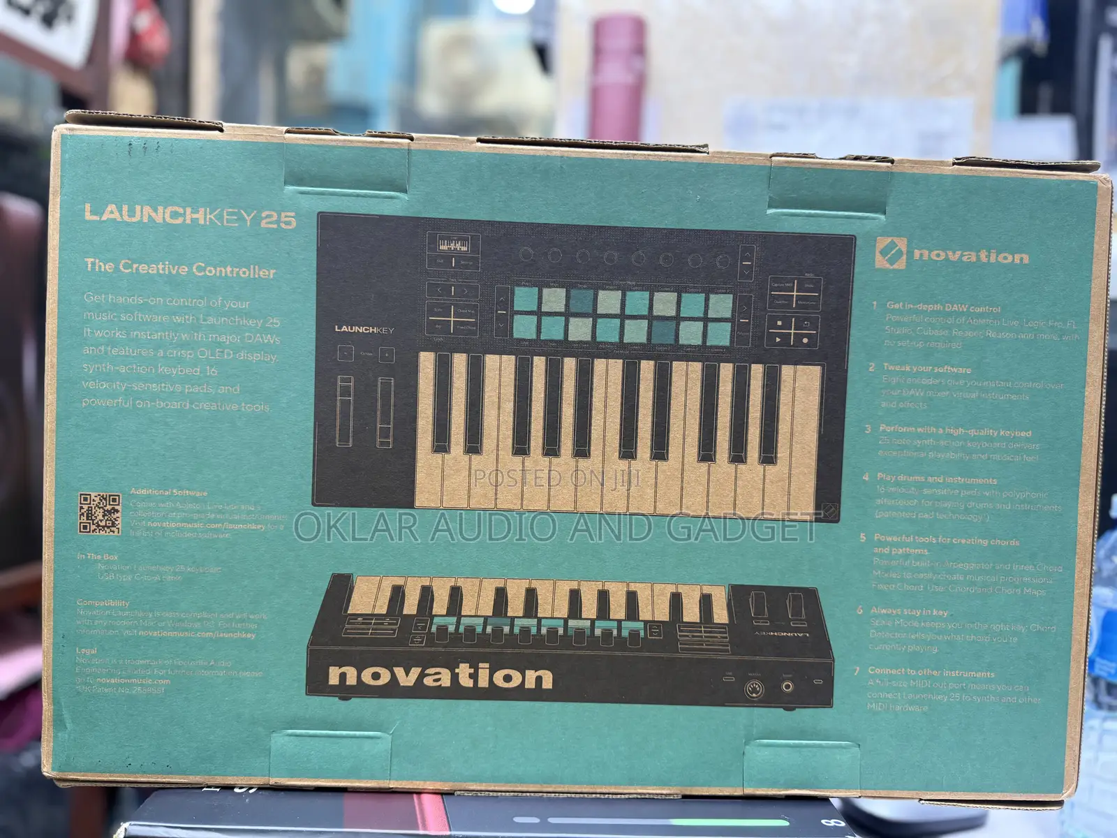 Novation Launchkey 25 Mk4 Usb-C Midi Keyboard