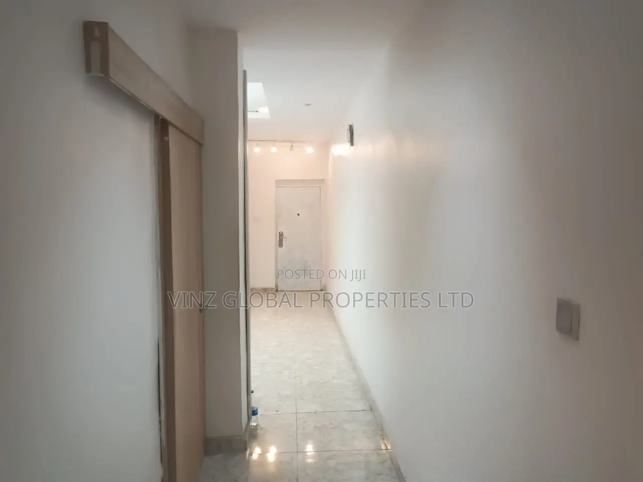 1bdrm Block of Flats in Lekki for rent