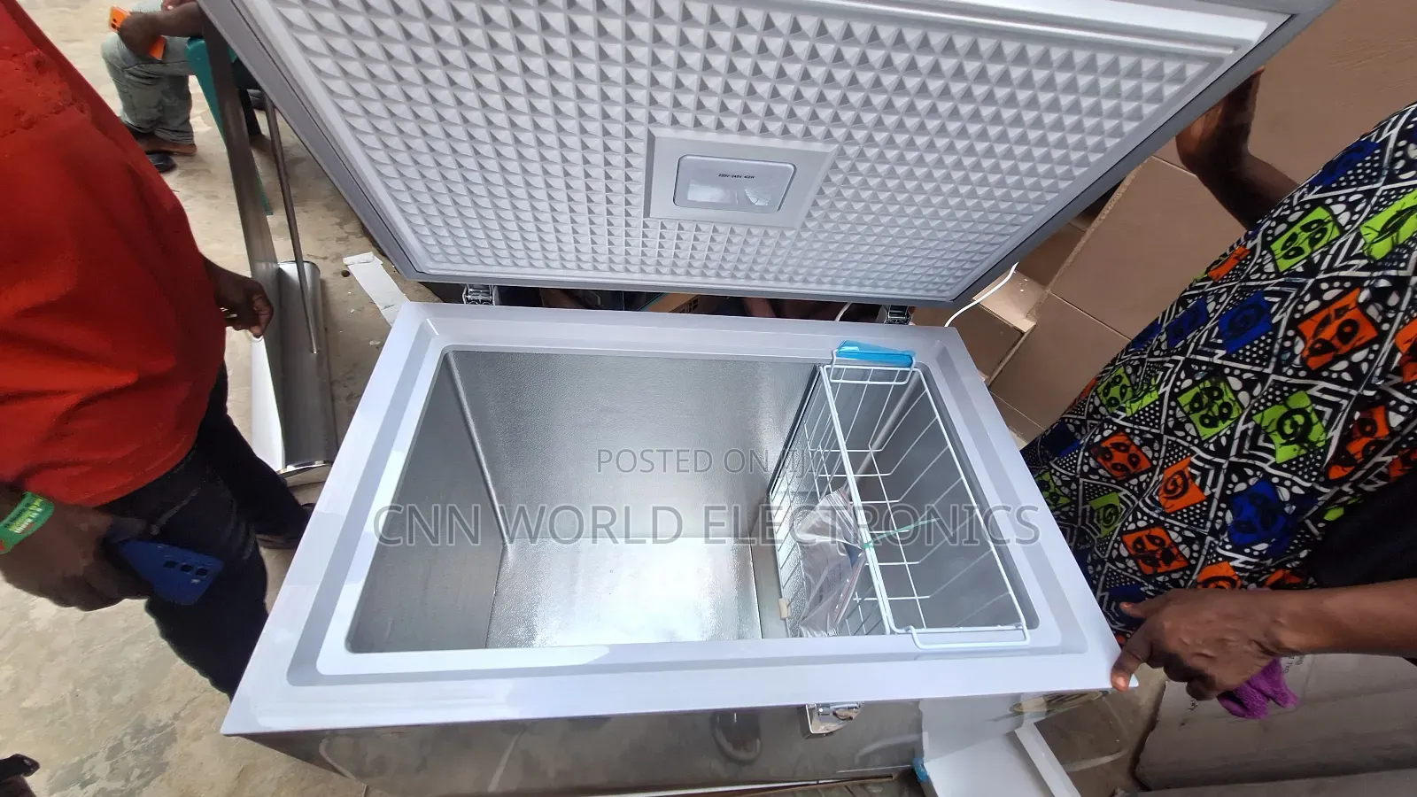 New Scanfrost Inverter Chest Freezer (250l) Energy Saving Warranty