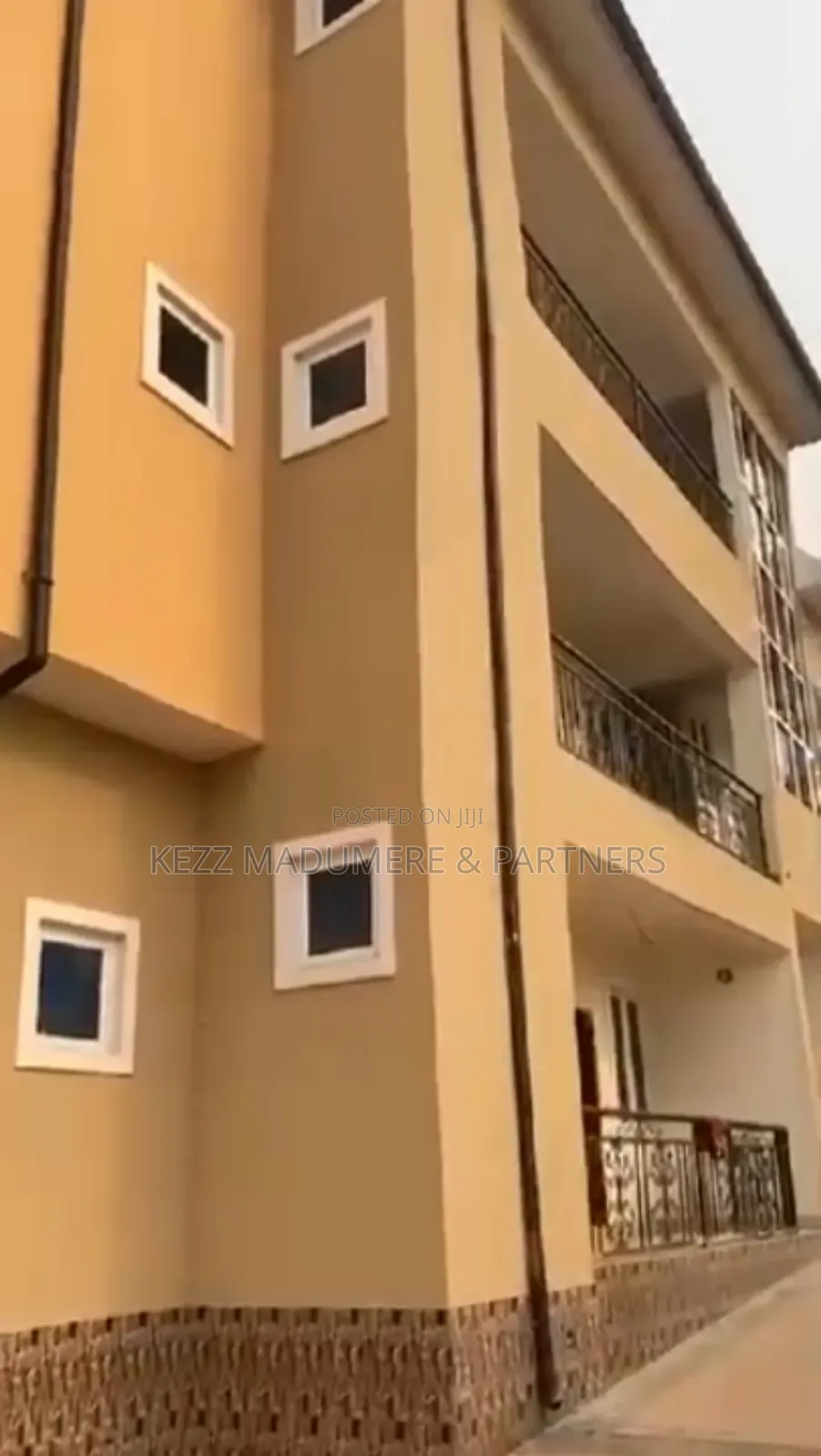 5bdrm Block of Flats in Lemna, Calabar , for sale