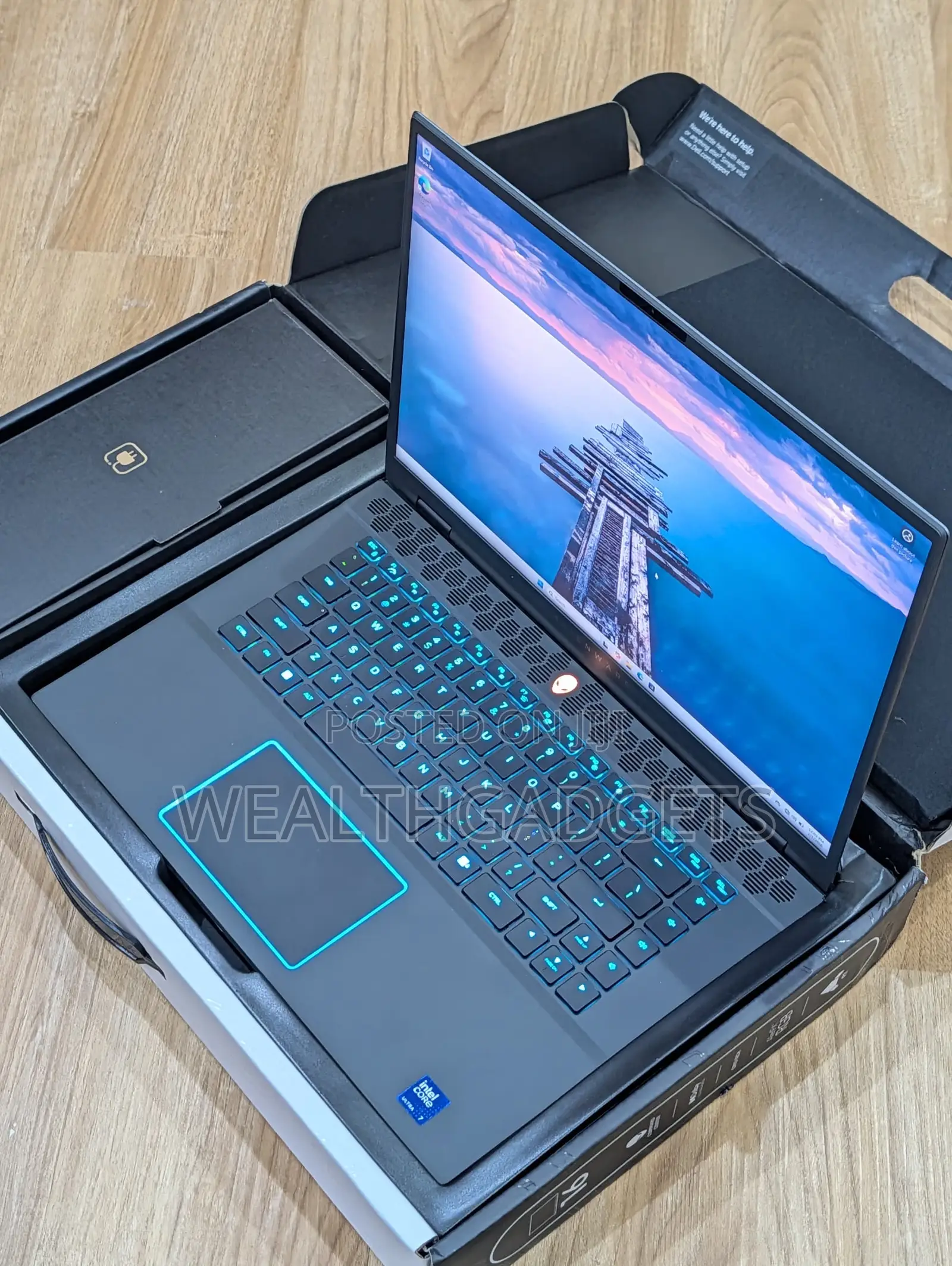 Laptop Alienware M16 R2 16GB Intel Core Ultra 7 SSD 1T