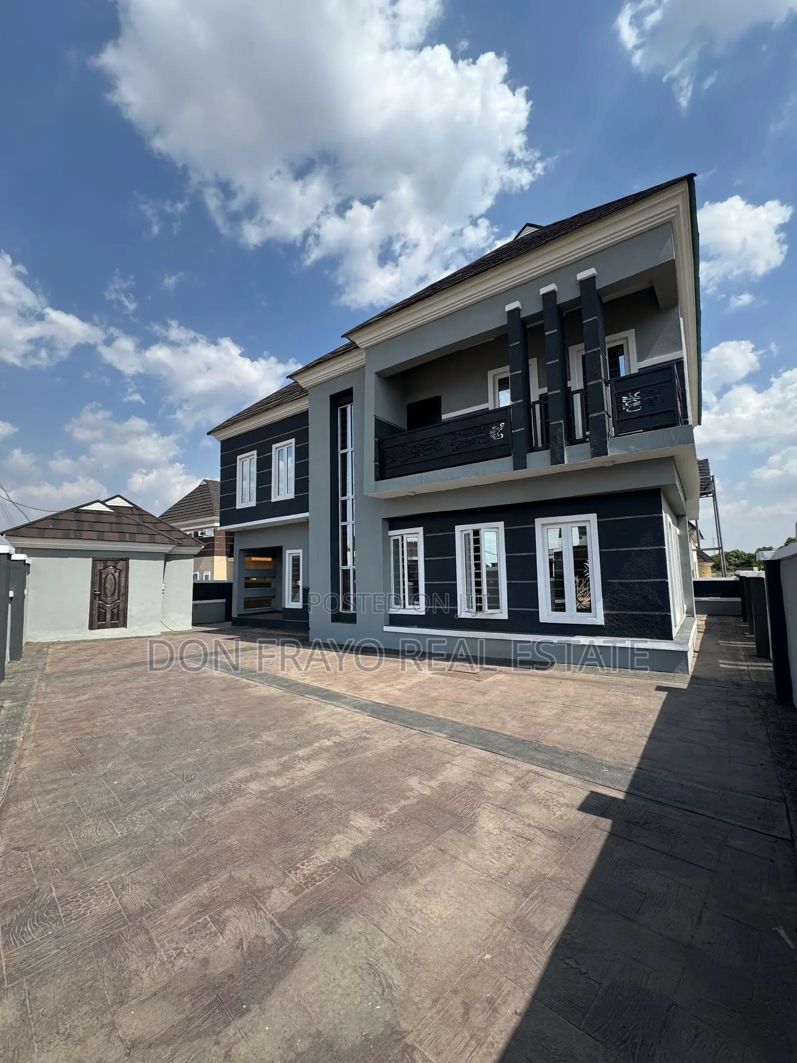 5bdrm Duplex in Airforce Akobo for sale