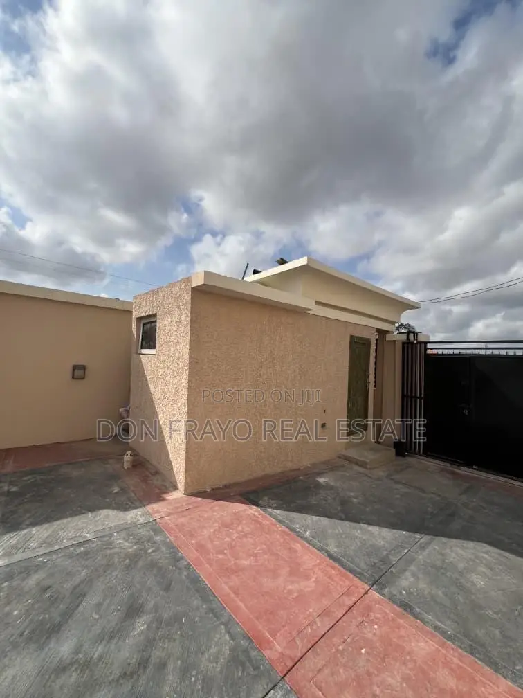 4bdrm Duplex in Akoto Estate Elebu, Akala Express for sale