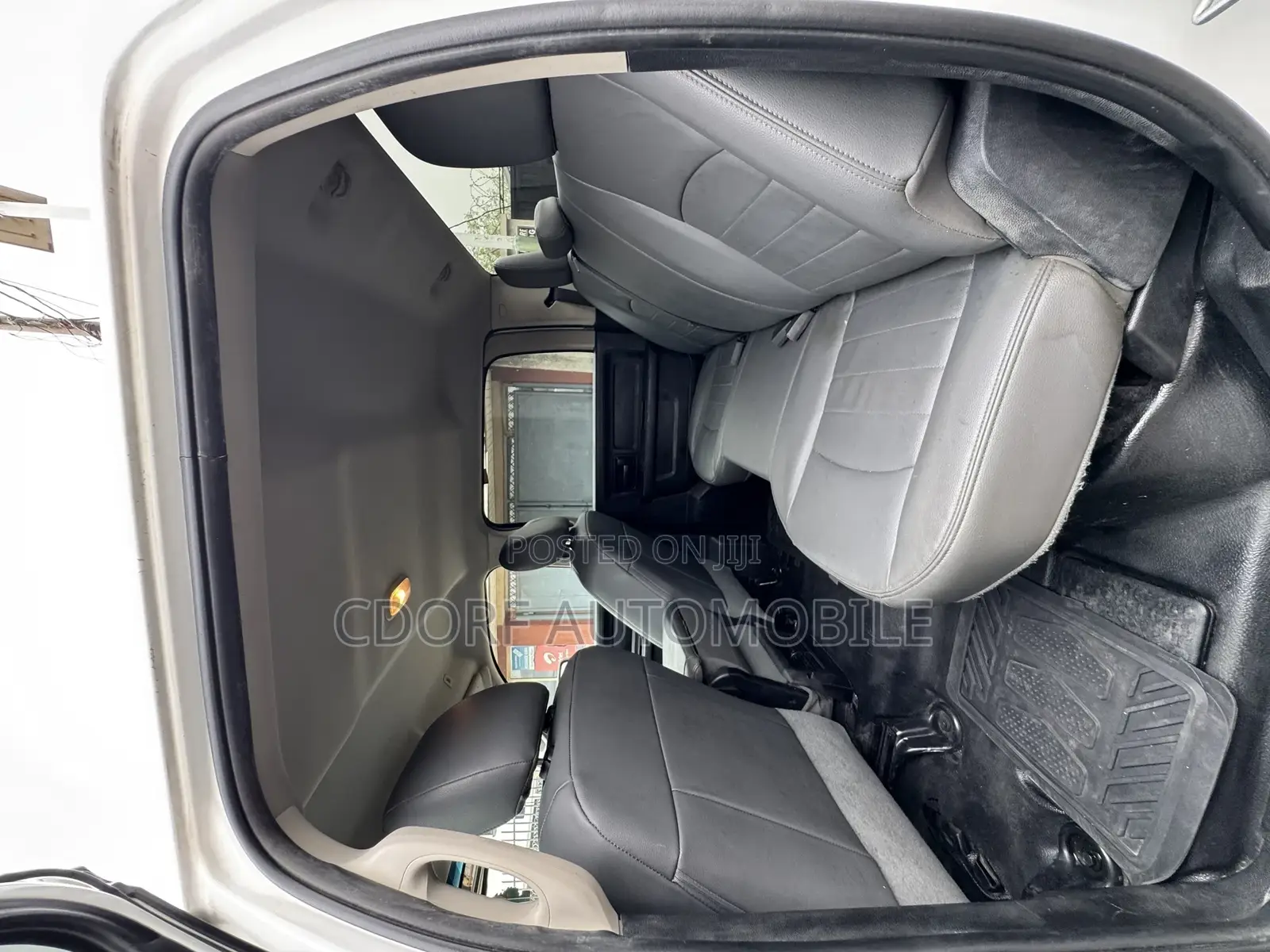 Dodge RAM 1500 3.6 Petrol AWD 2017 White
