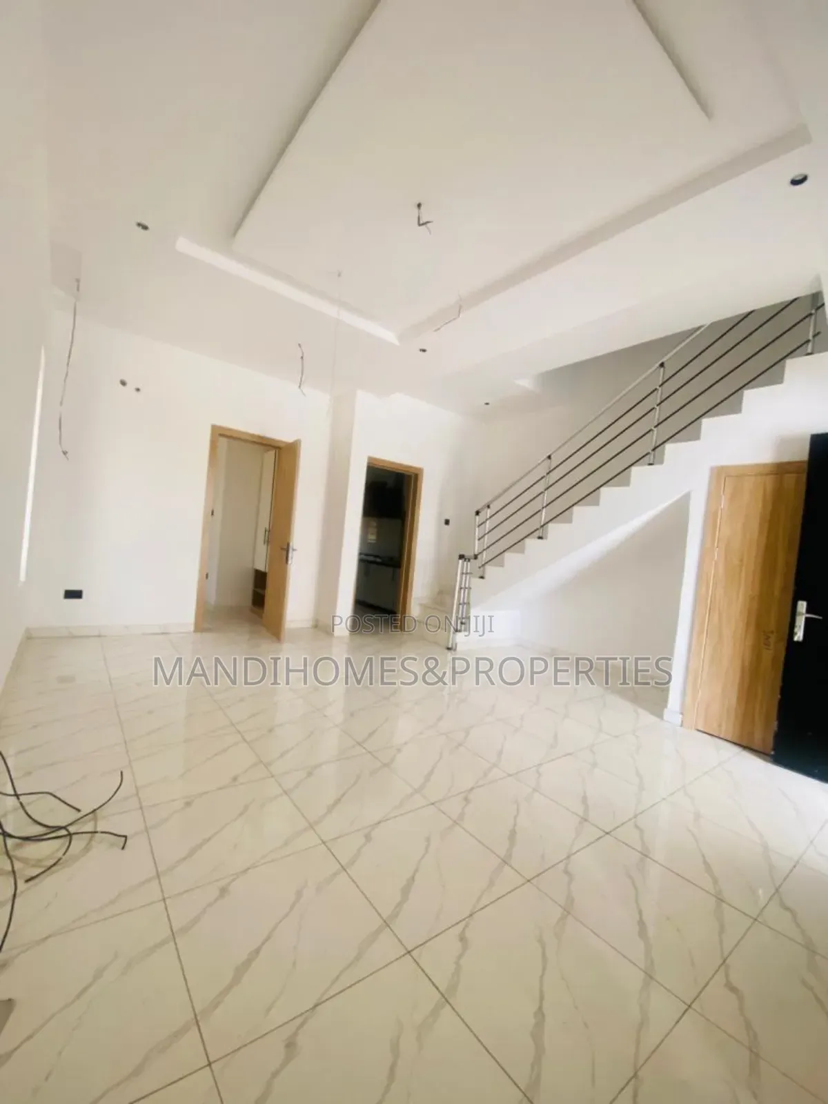 4bdrm Townhouse/Terrace in Lekki Expressway for sale
