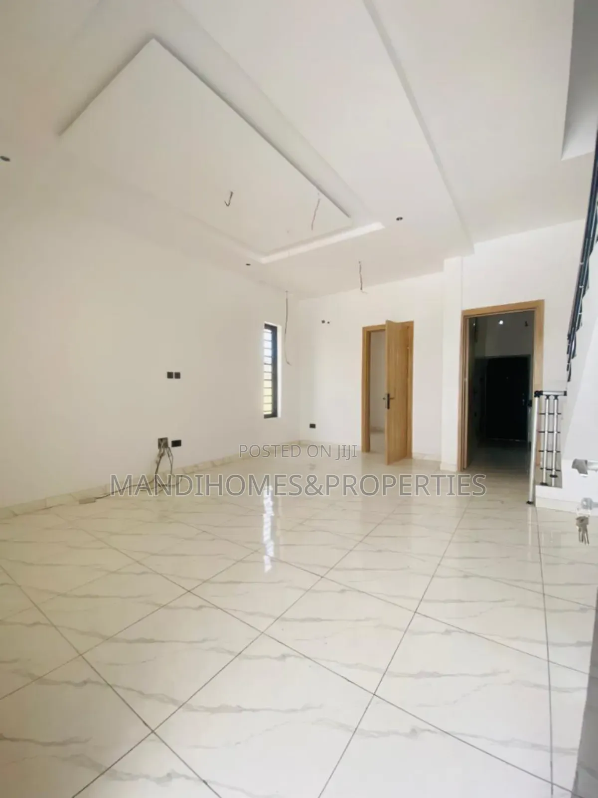 4bdrm Townhouse/Terrace in Lekki Expressway for sale