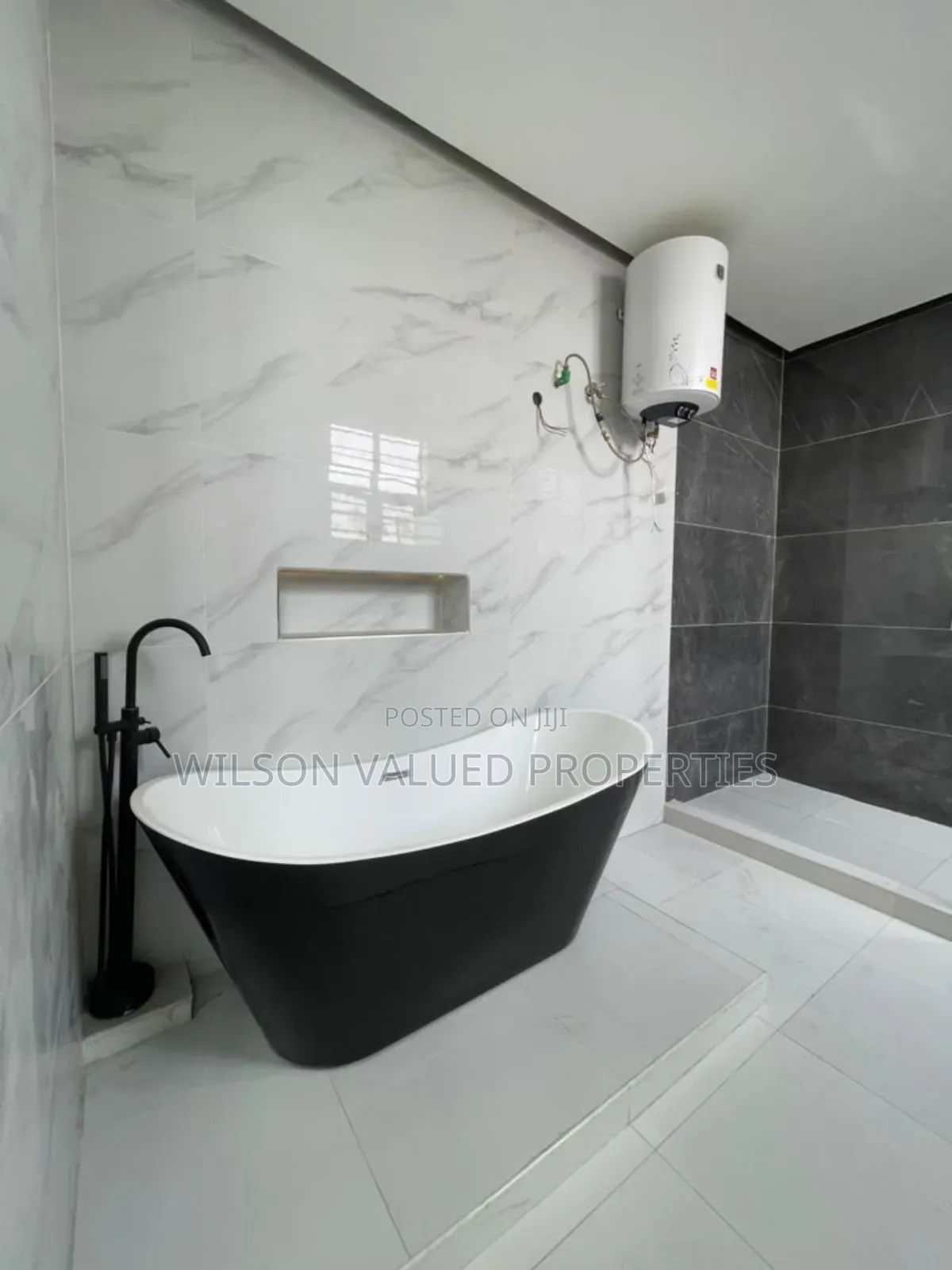 5bdrm Mansion in Wilson Valued, Chevron for sale