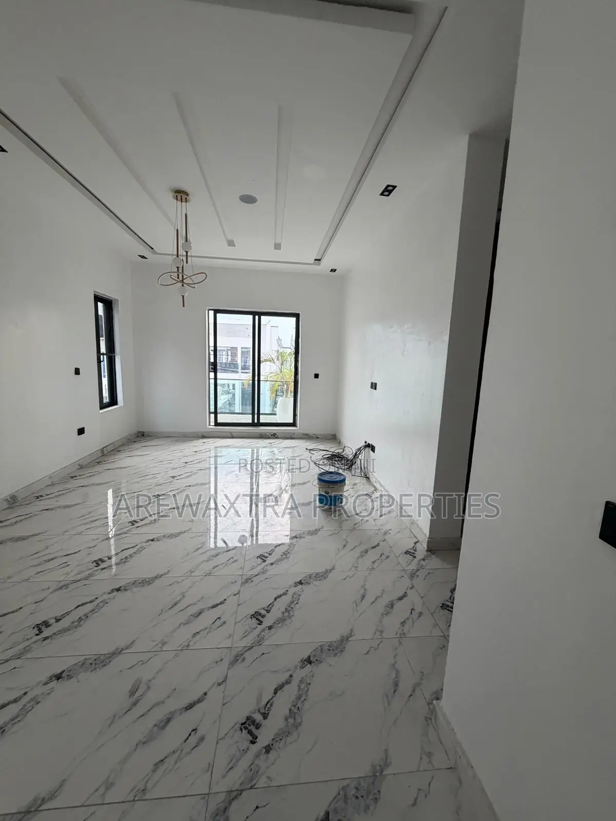 5bdrm Duplex in Lekki Palms City for sale