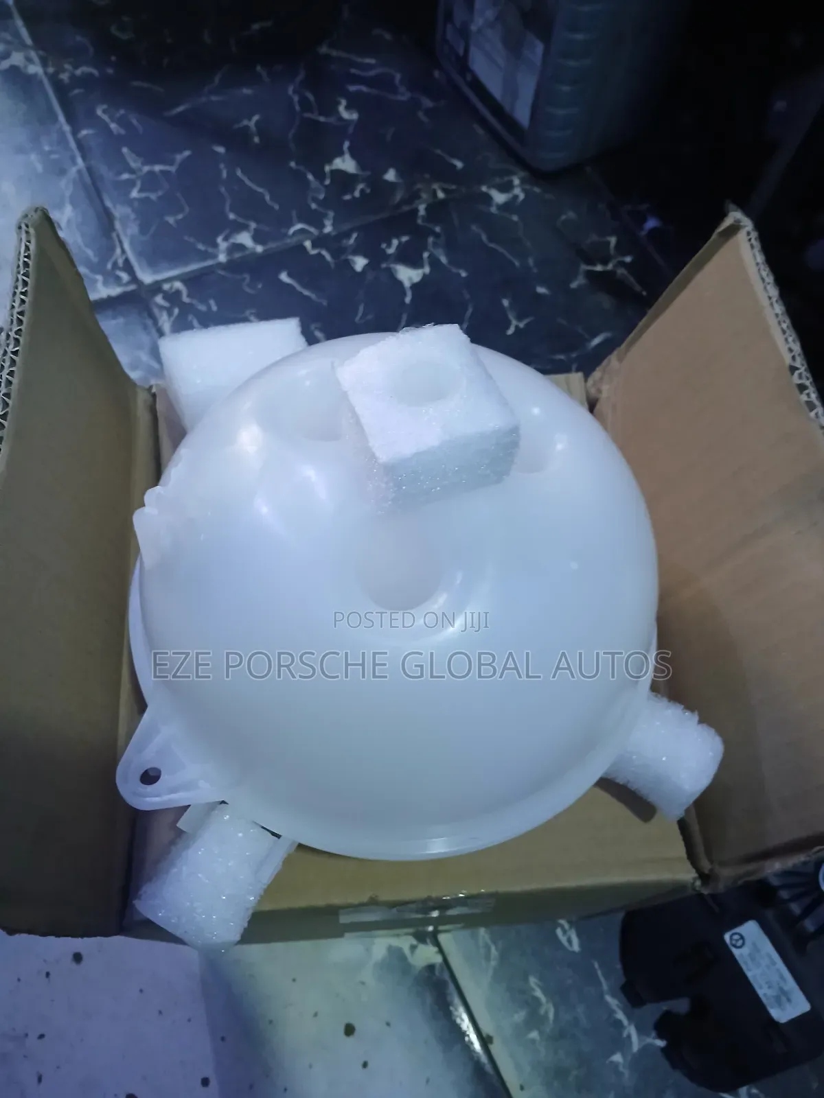 Water Can/Container Porsche Macan