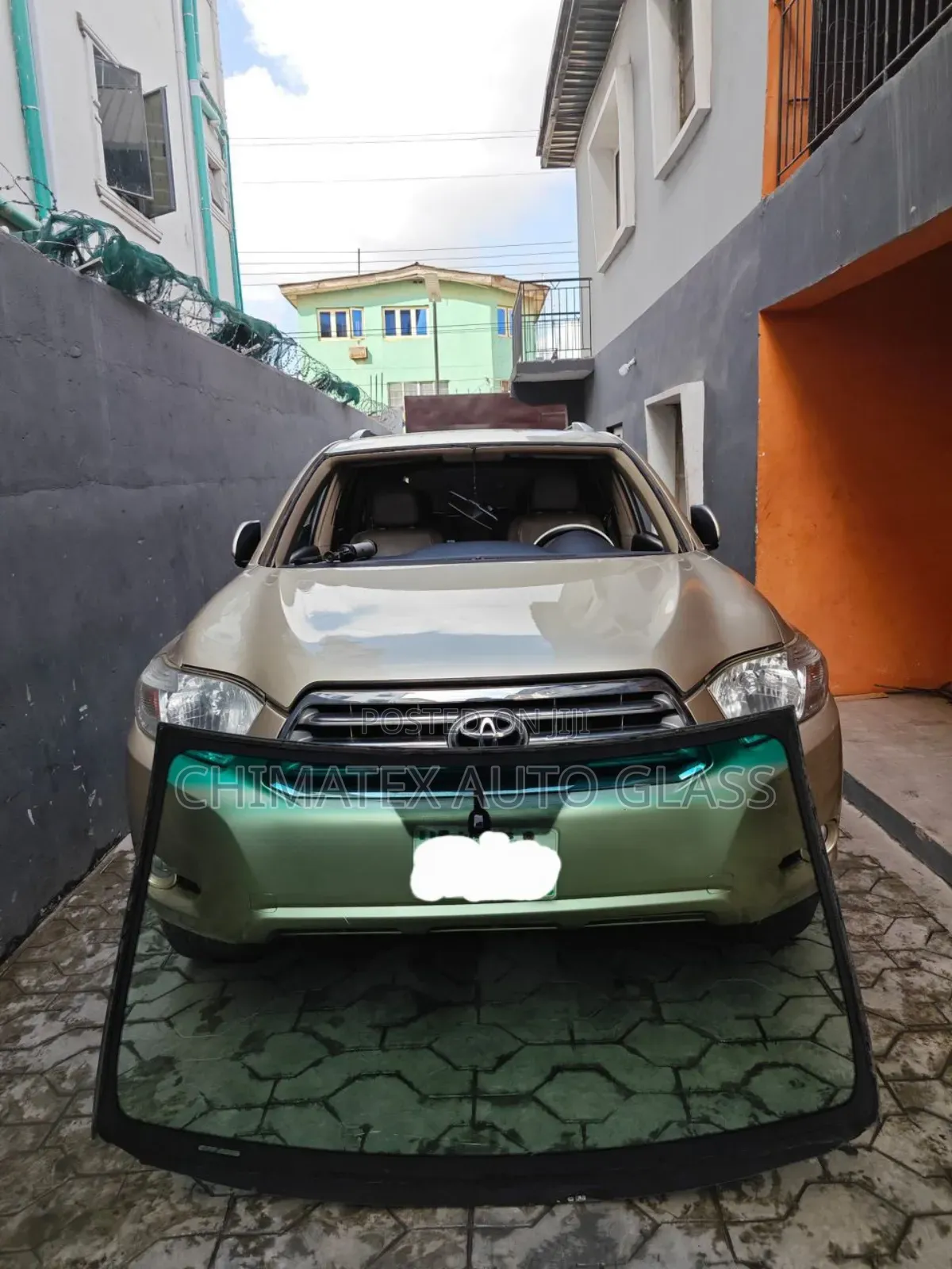 Toyota Highlander 2012 / 2013 Windscreen Glass Available