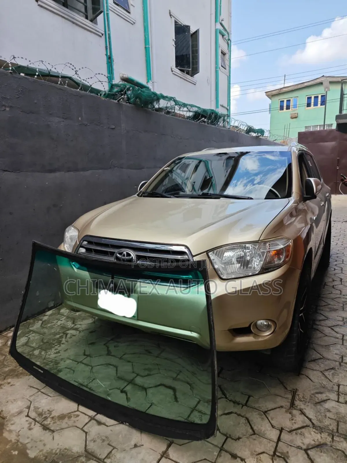 Toyota Highlander 2012 / 2013 Windscreen Glass Available