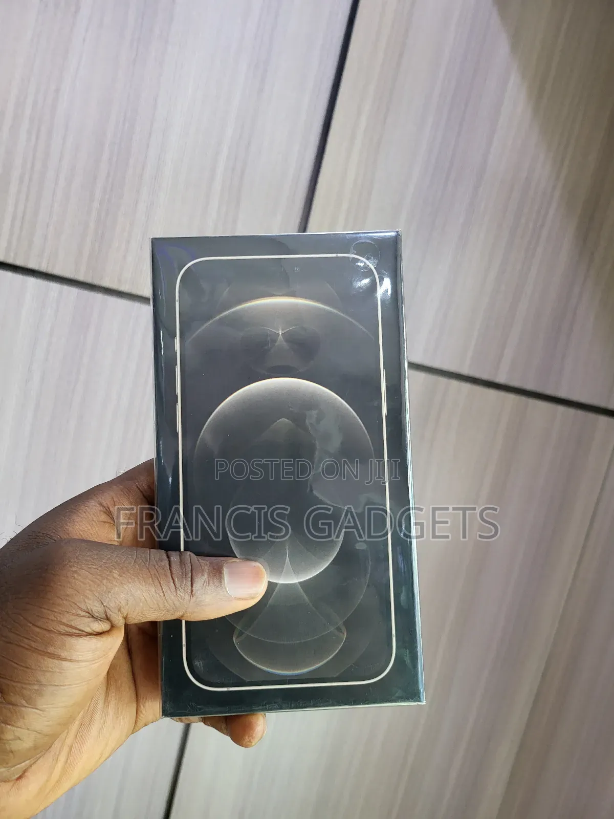 New Apple iPhone 12 Pro Max 128 GB Gold