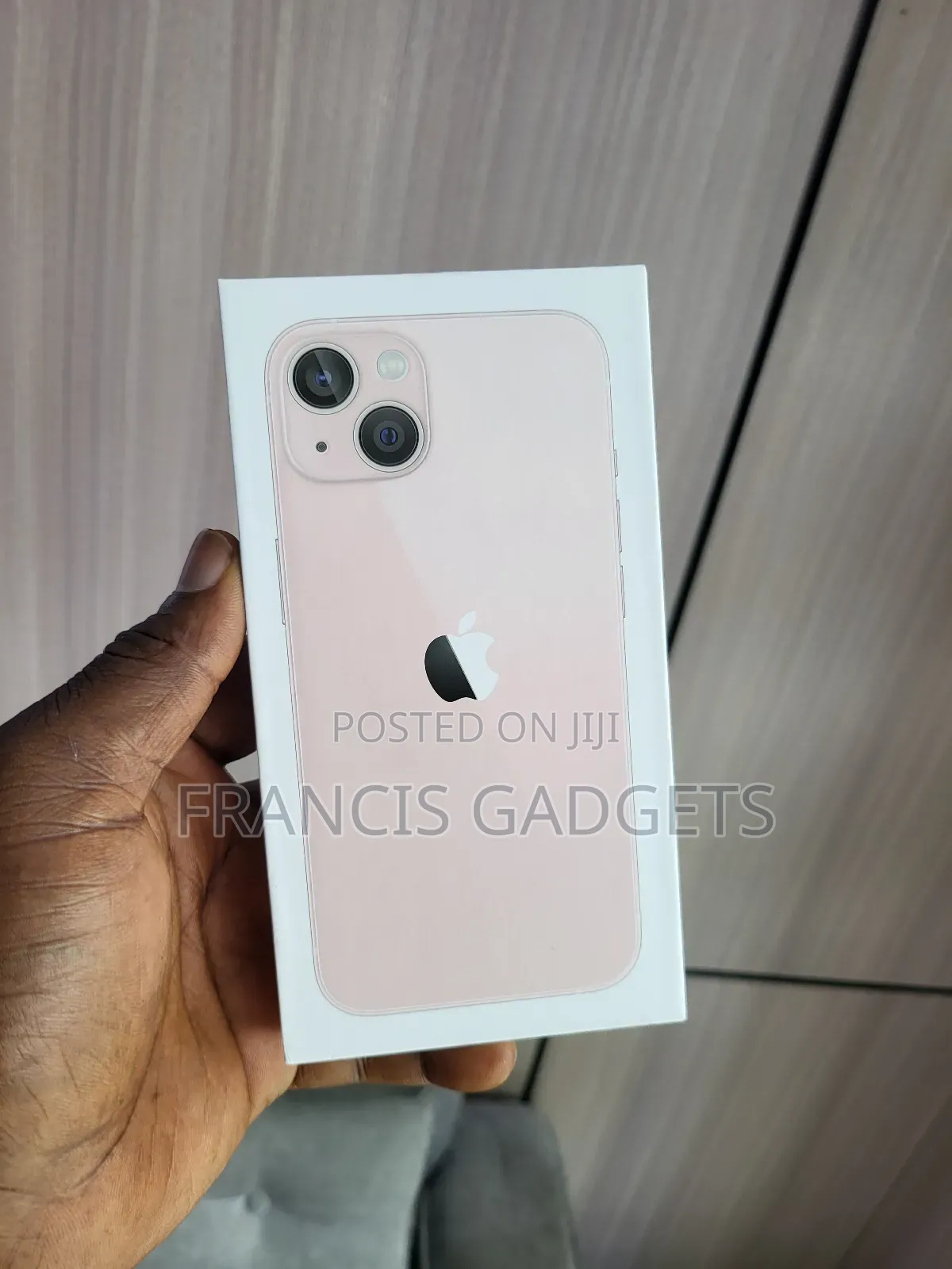 New Apple iPhone 13 128 GB Pink