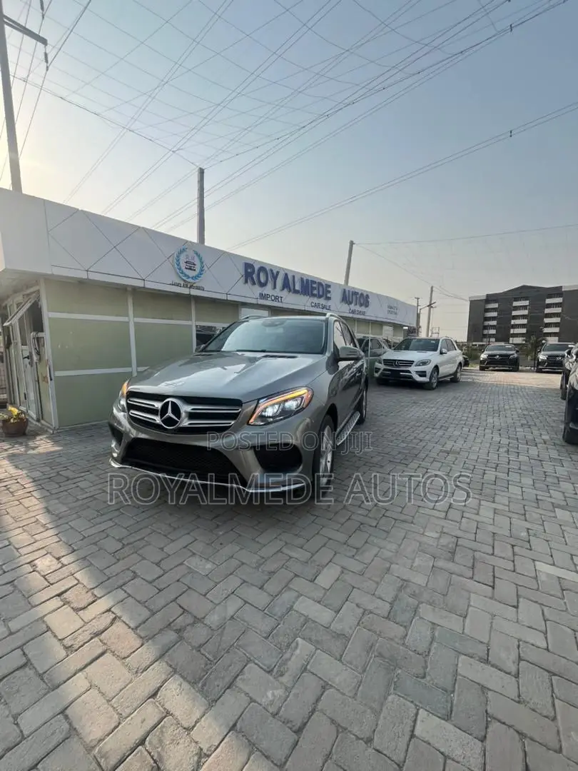 Mercedes-Benz GLE-Class 2016 Gray