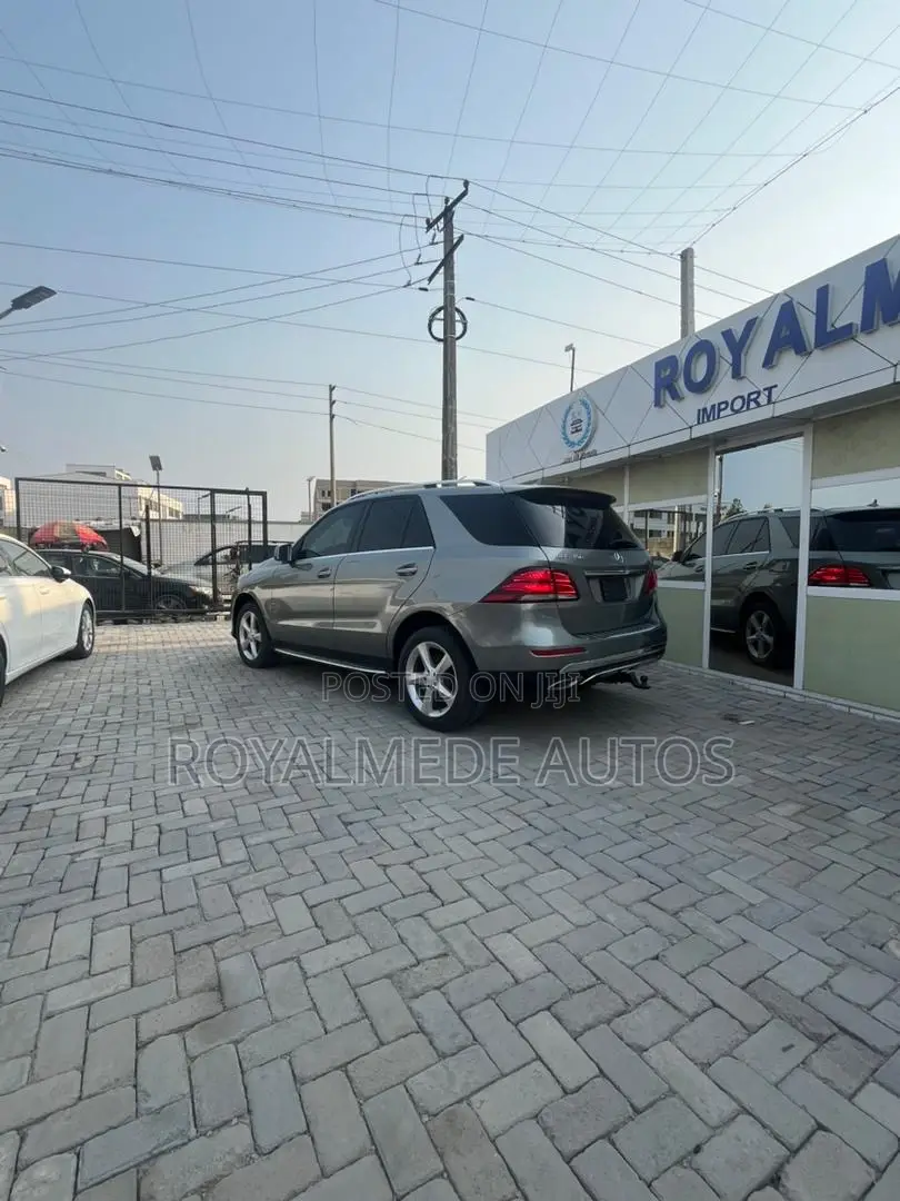 Mercedes-Benz GLE-Class 2016 Gray