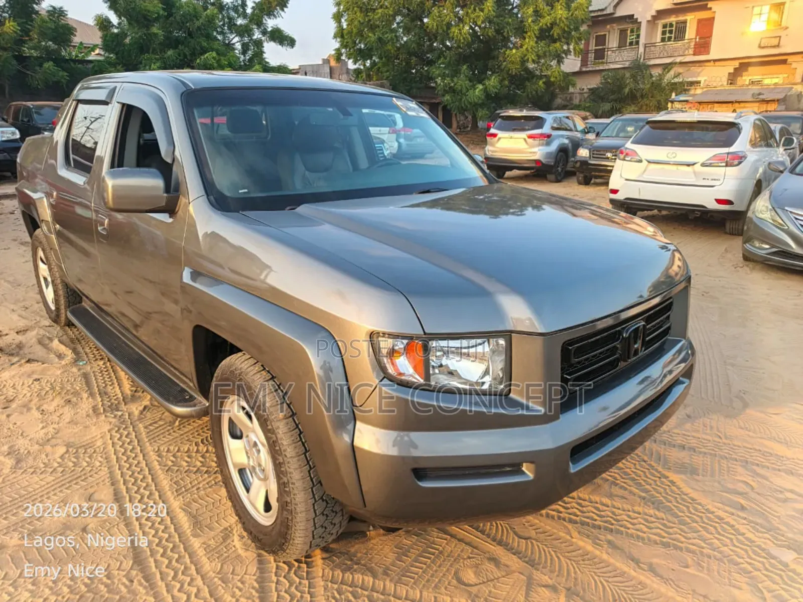 Honda Ridgeline RT 4x4 Crew Cab 122 in. WB 2007 Gray