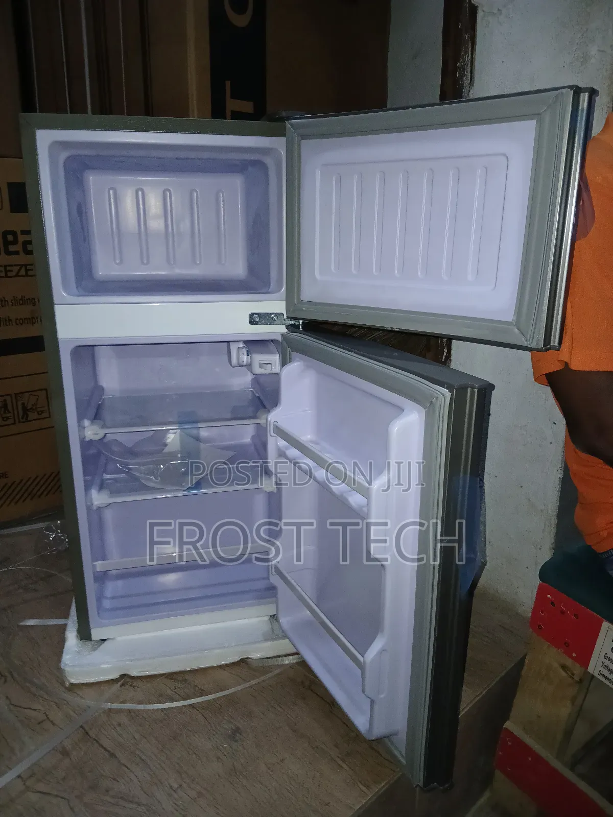 Snowsea Bcd136 /100liters Tabletop Double Door Fridge