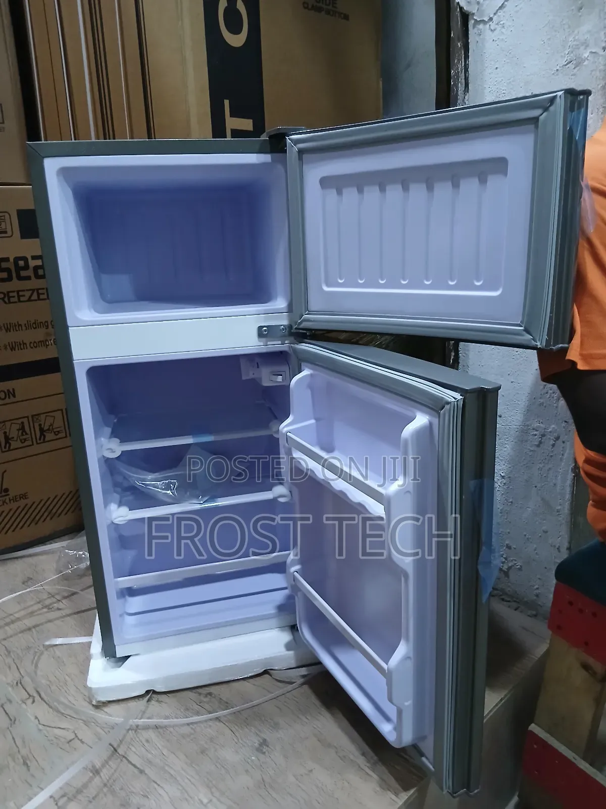 Snowsea Bcd136 /100liters Tabletop Double Door Fridge