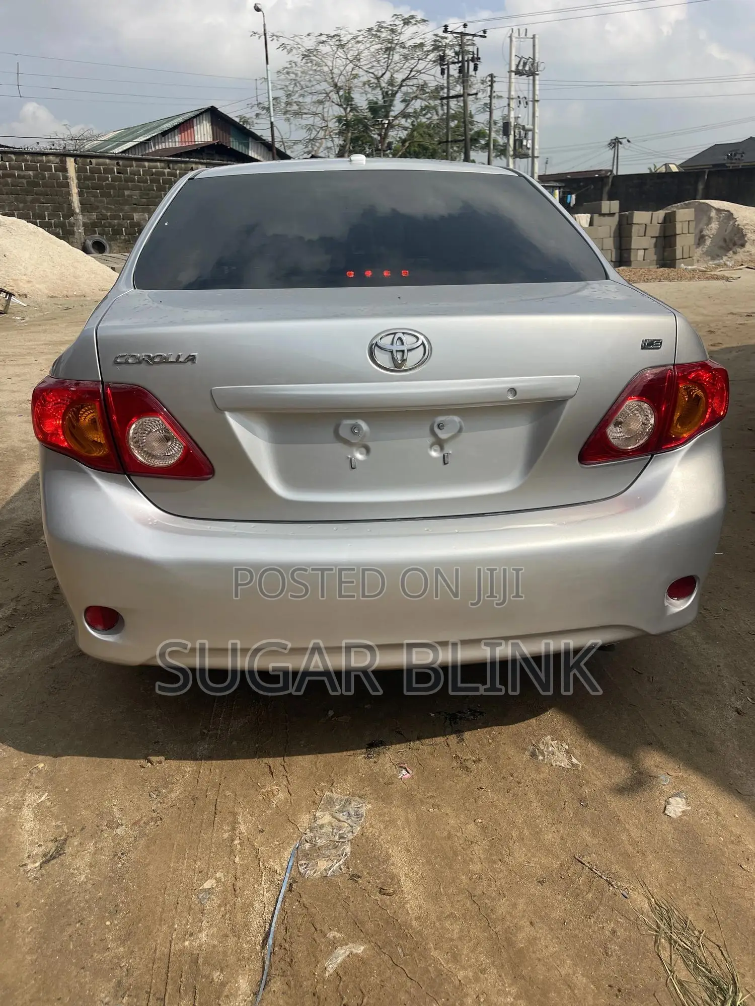 Toyota Corolla LE 4dr Sedan (1.8L 4cyl 4A) 2010 Silver