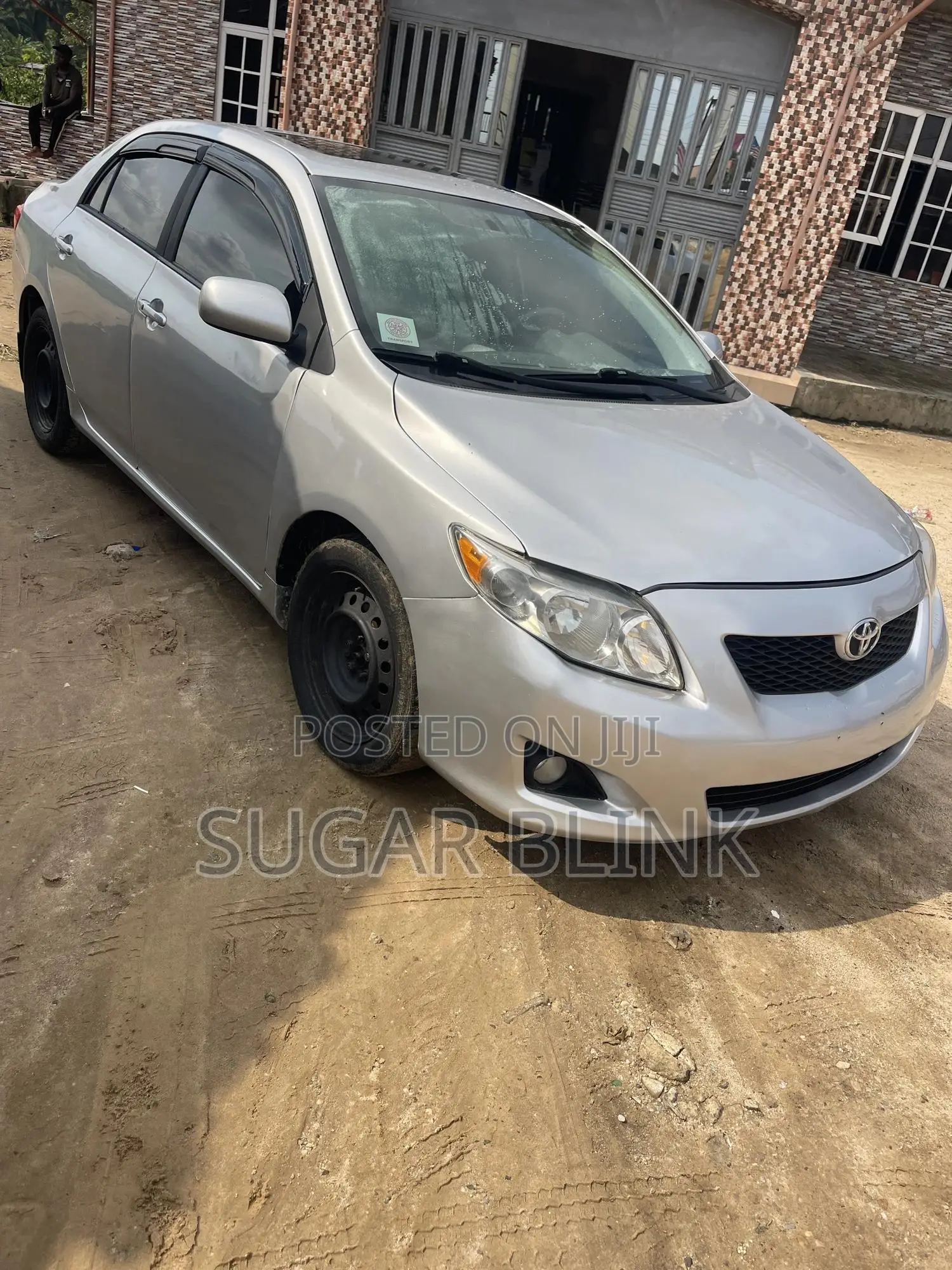 Toyota Corolla LE 4dr Sedan (1.8L 4cyl 4A) 2010 Silver