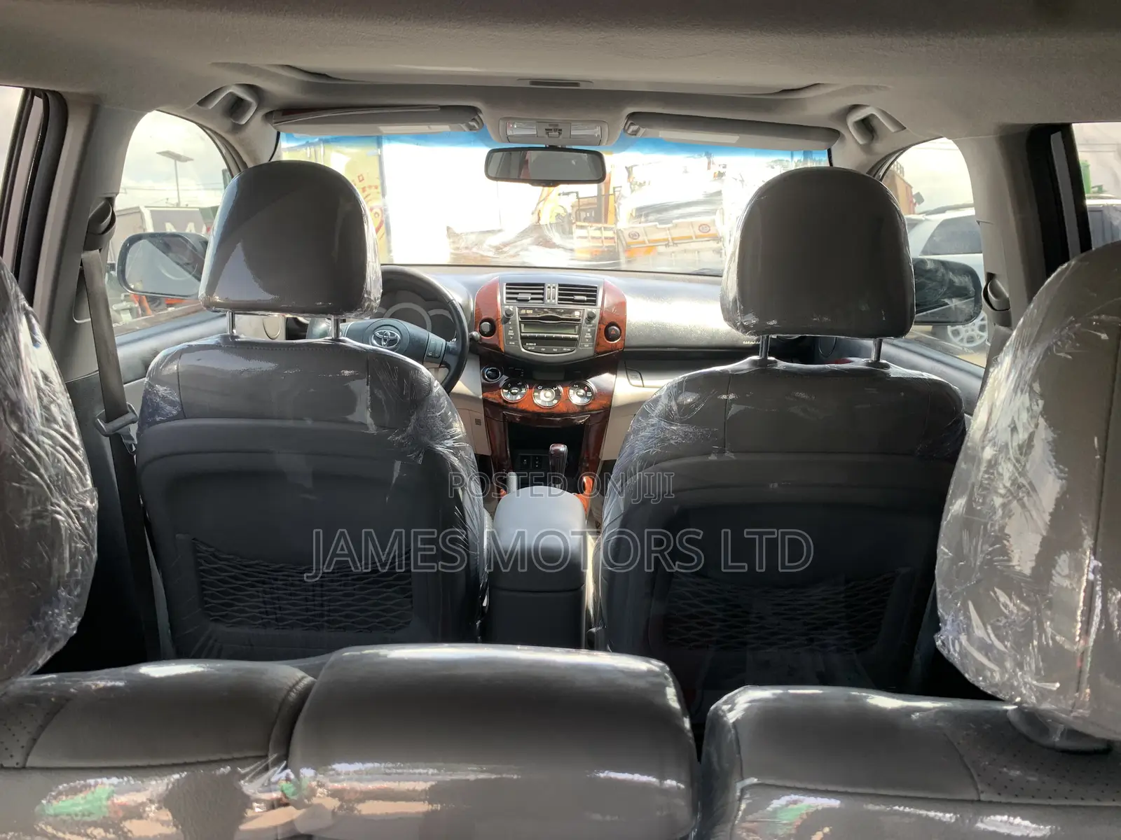 Toyota RAV4 2011 Silver