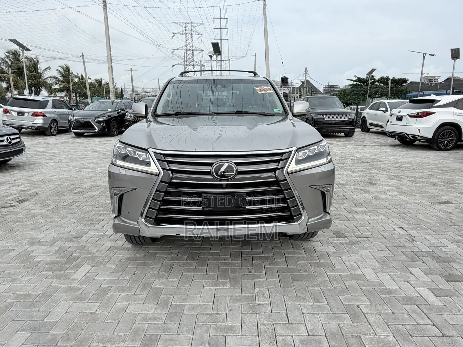 Lexus LX 570 AWD 2018 Gray