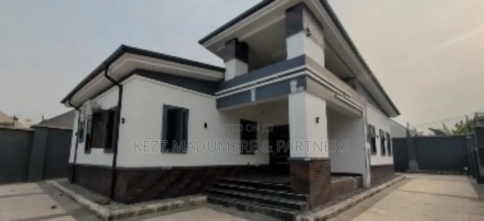 3bdrm Bungalow in Idoro Road , Uyo , for sale