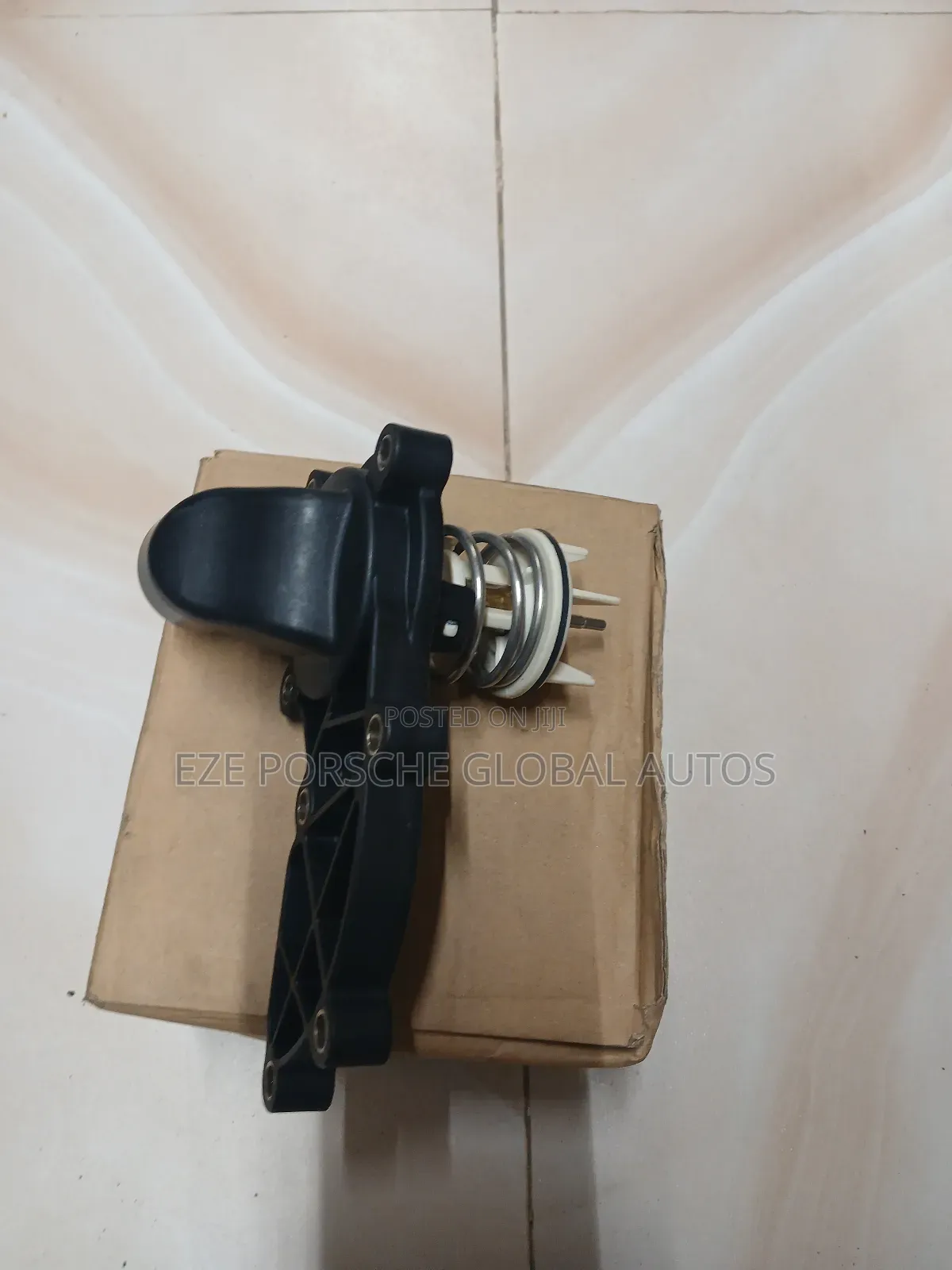 Engine Thermostat V6 3.0t Audi Q7,A5,A6 A7
