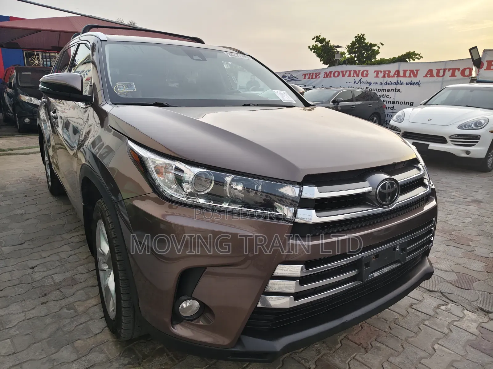 Toyota Highlander Limited 4x4 V6 (3.5L 6cyl 8A) 2017 Brown