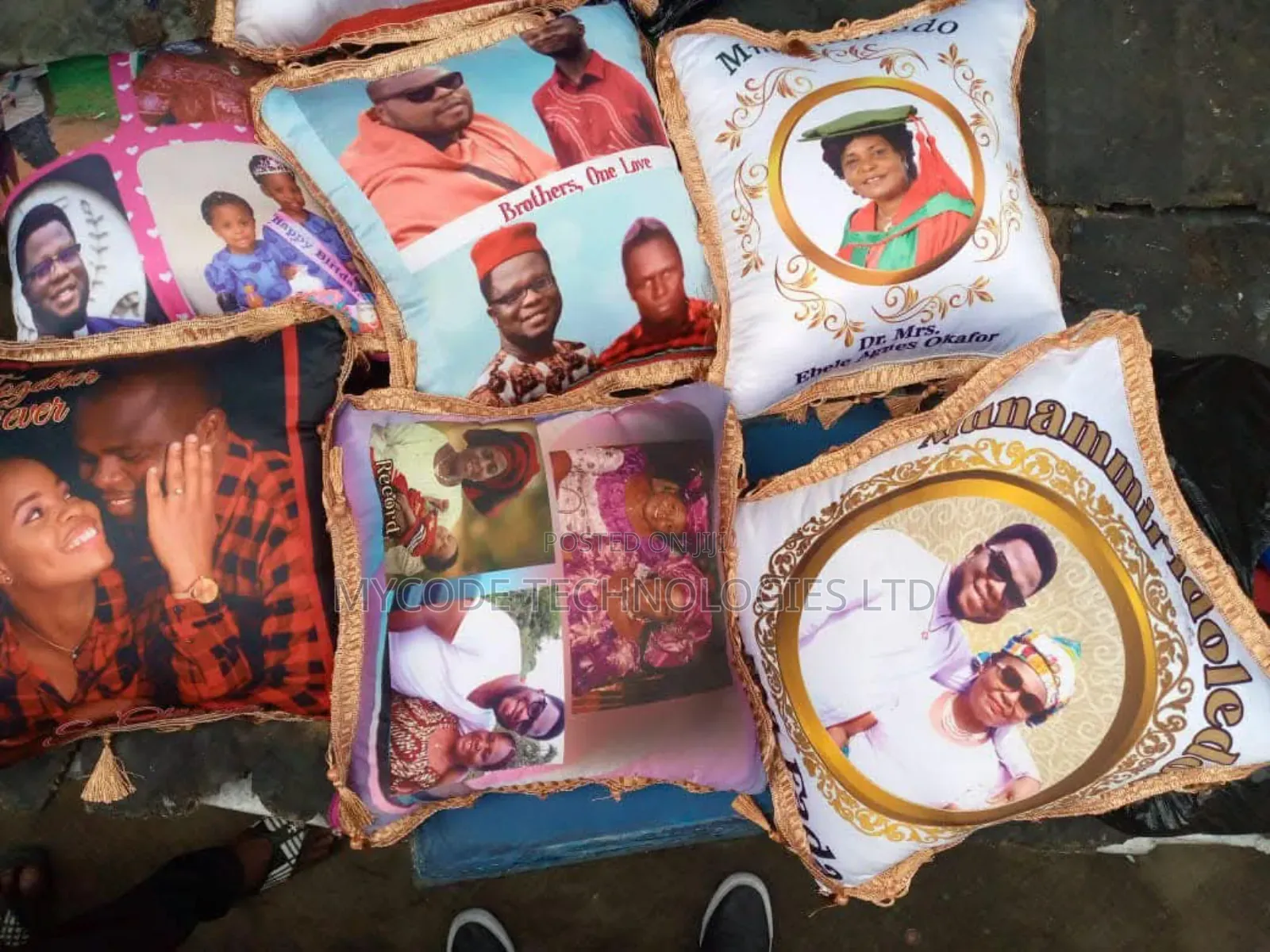 Custom Throw Pillow | Photo Pillow | Cushion Printing