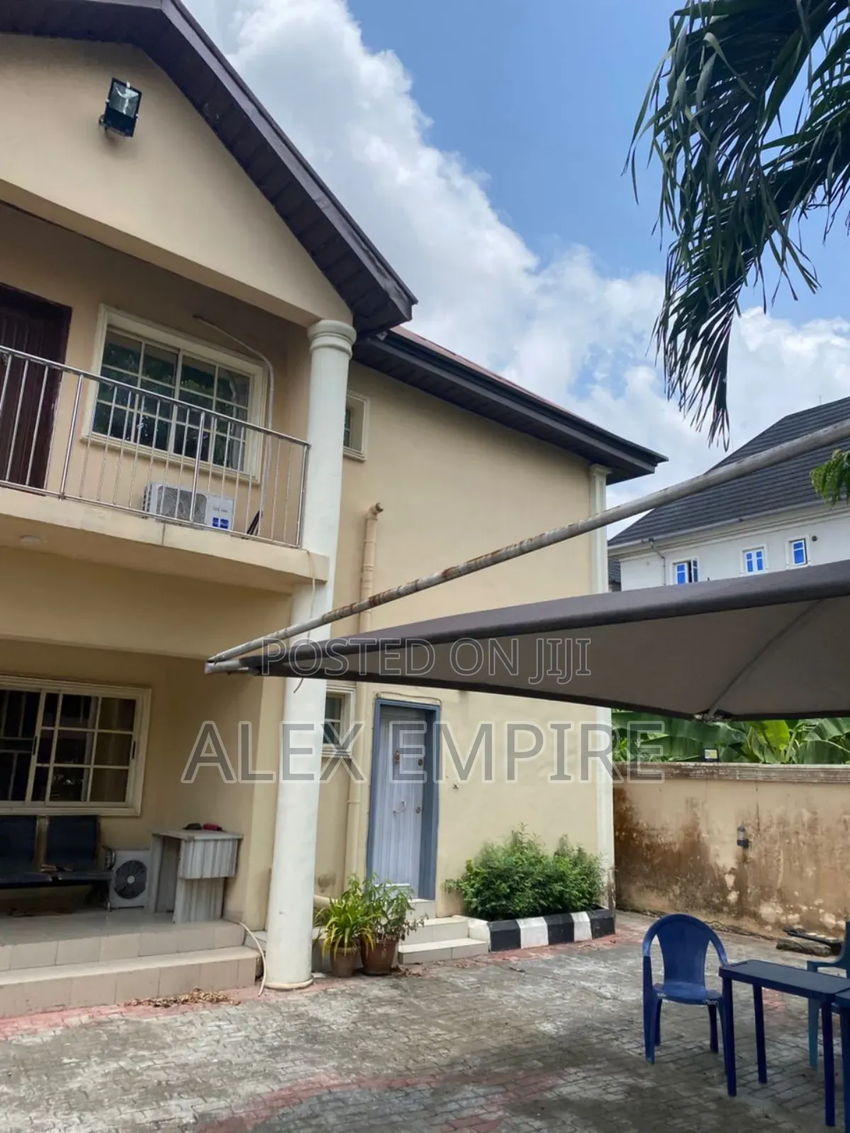 5bdrm Duplex in Ago Palace for rent
