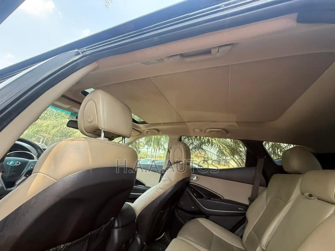 Hyundai Santa Fe 2014 Black