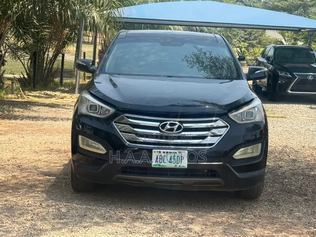 Hyundai Santa Fe 2014 Black